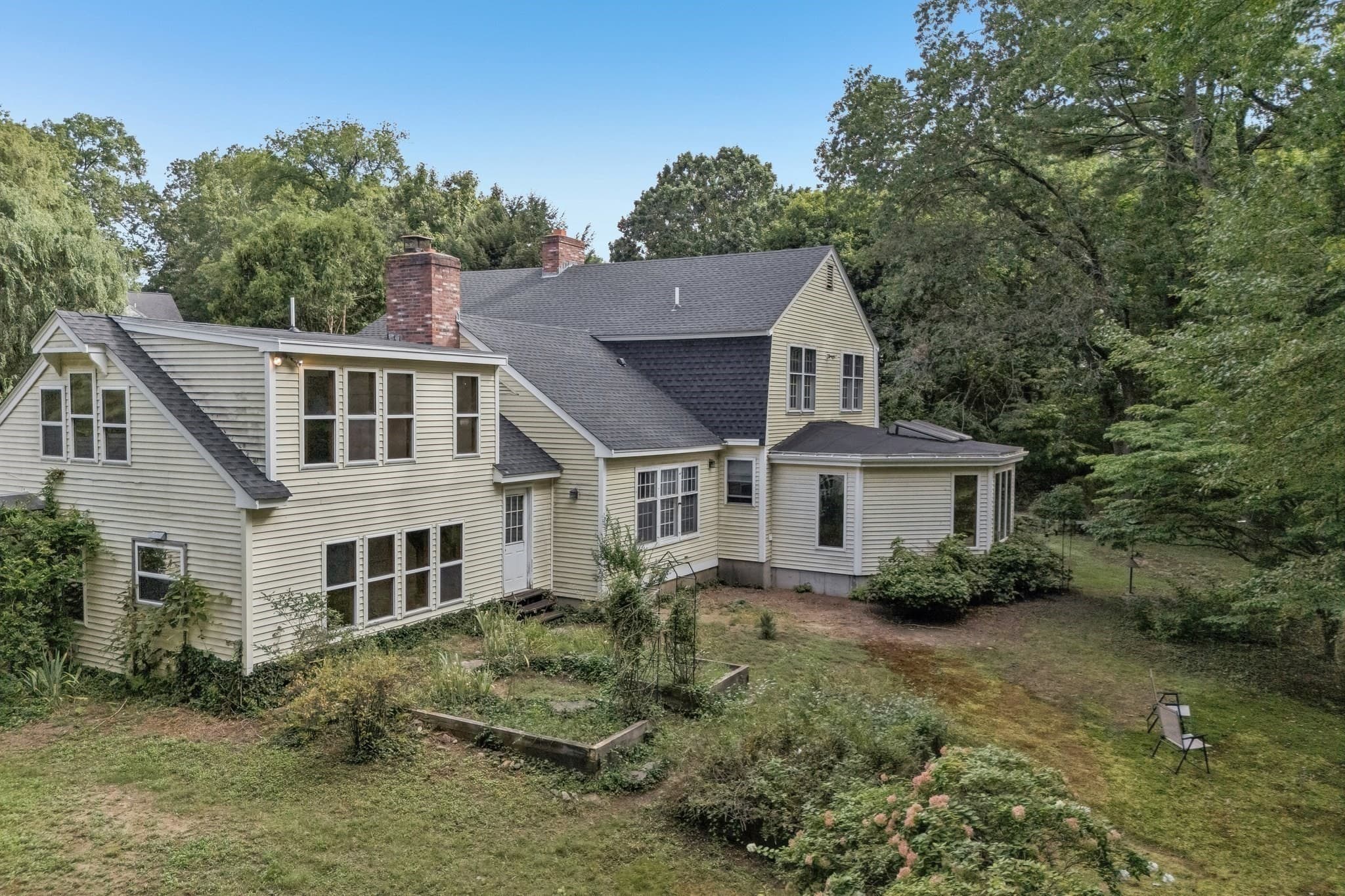 36 Boeske Ave, Maynard MA 01754
