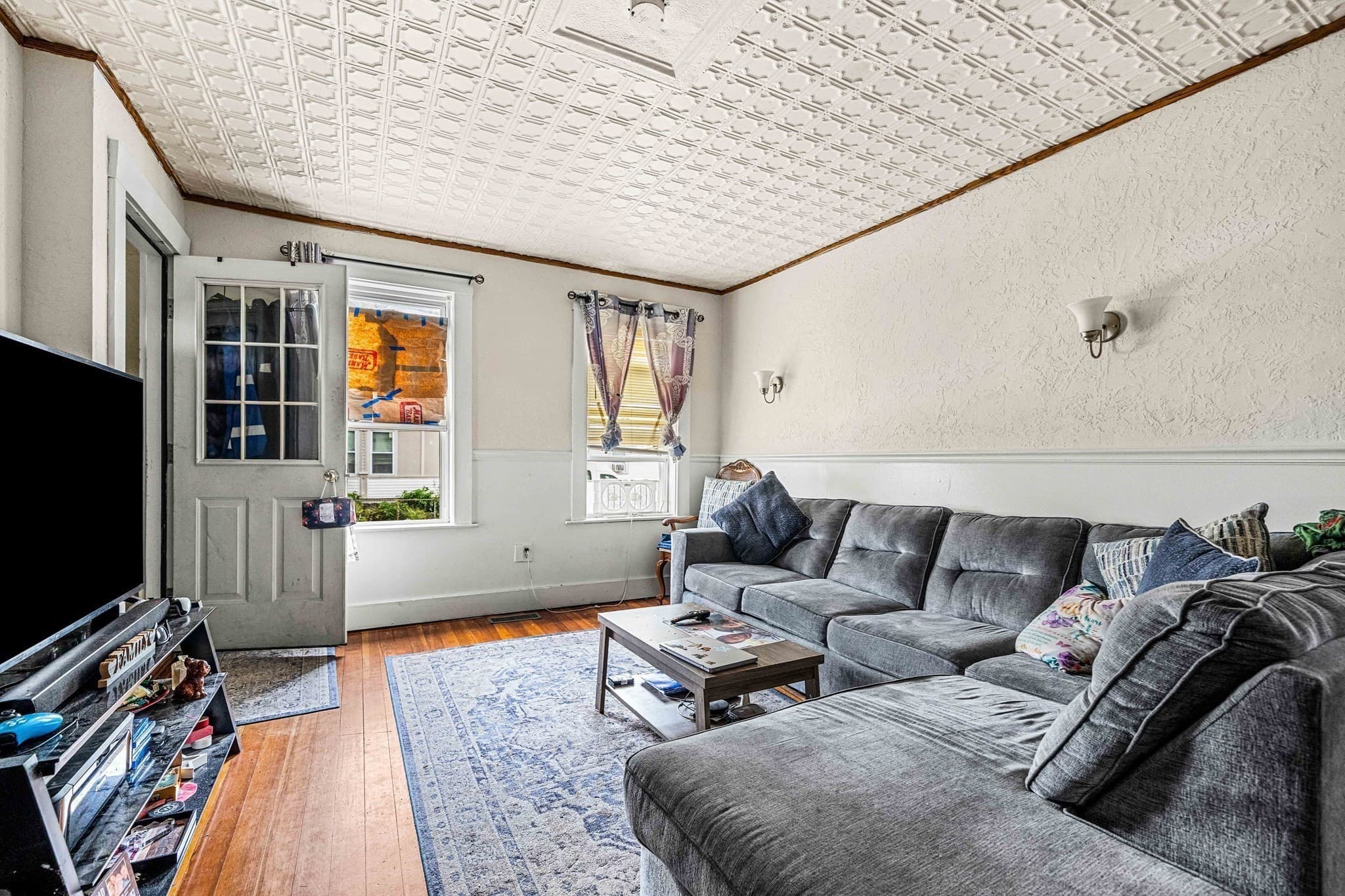 3 Family at 1384-1386 Gorham St, Lowell MA 01852, Lowell, photo 9 of 41