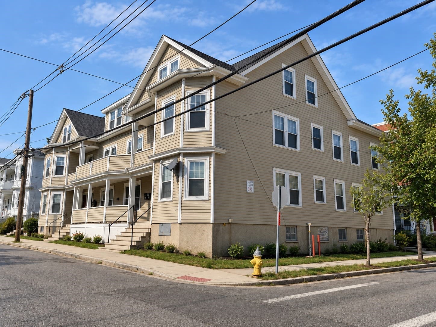21 Palmer St, Salem MA 01970