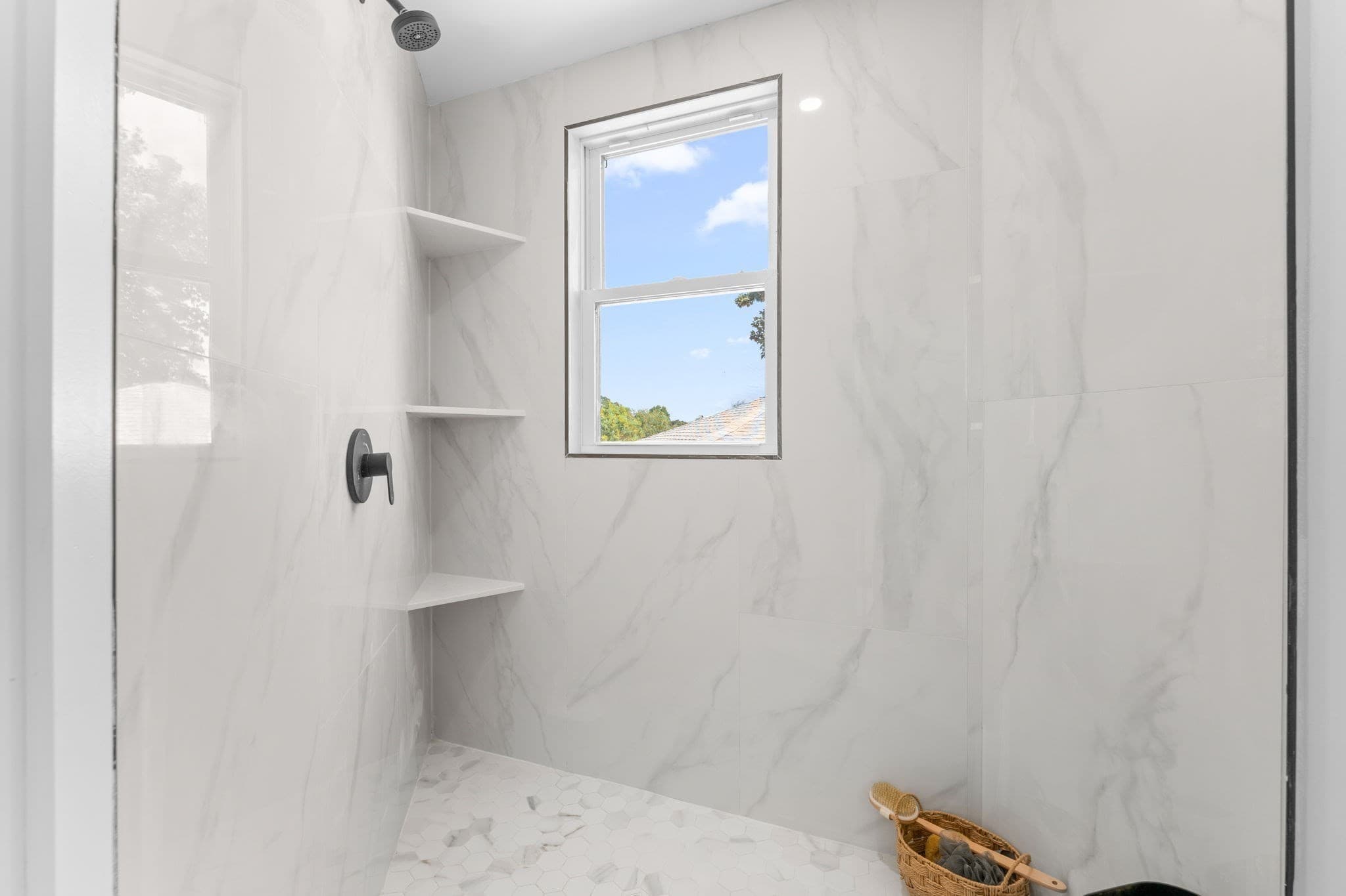 Condominium at 194 Washington Ave # 2, Winthrop MA 02152, Winthrop, photo 14 of 21