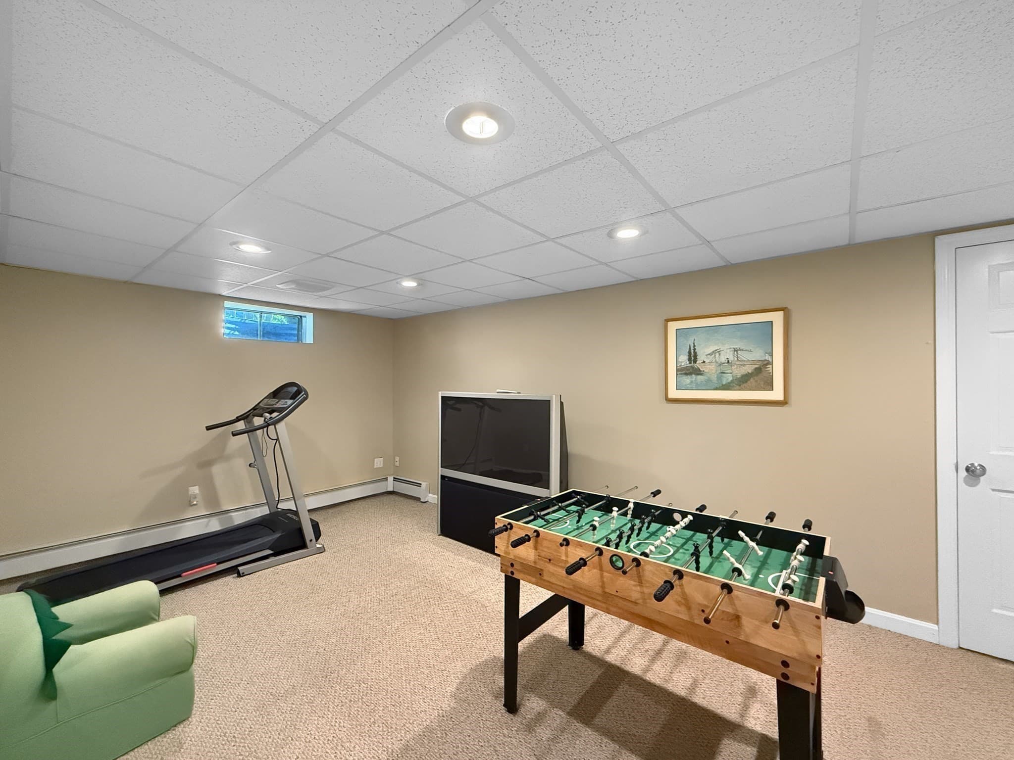Single Family Residence at 5 Swan Cir, Shrewsbury MA 01545, Shrewsbury, photo 30 of 39