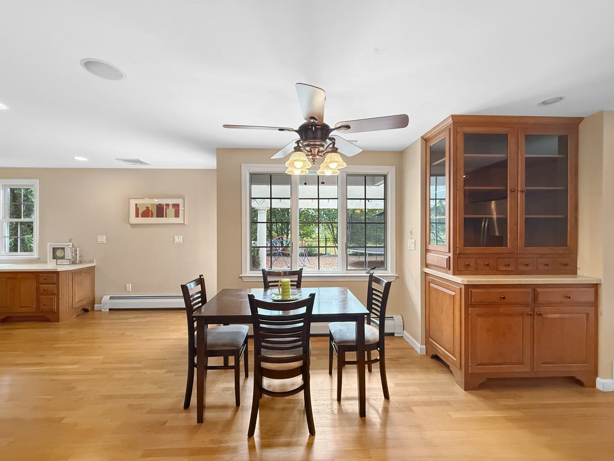 Single Family Residence at 5 Swan Cir, Shrewsbury MA 01545, Shrewsbury, photo 10 of 39