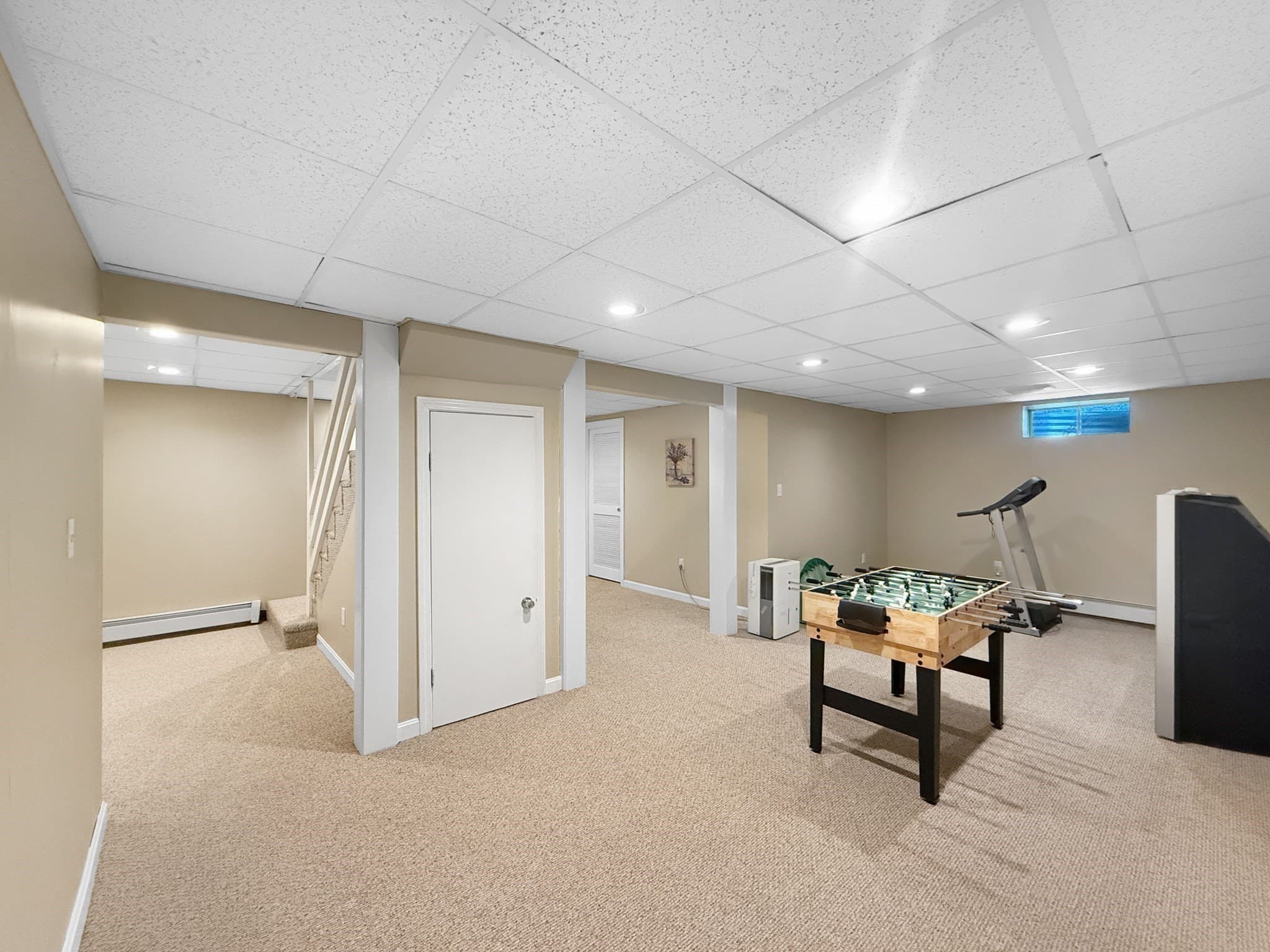 Single Family Residence at 5 Swan Cir, Shrewsbury MA 01545, Shrewsbury, photo 29 of 39