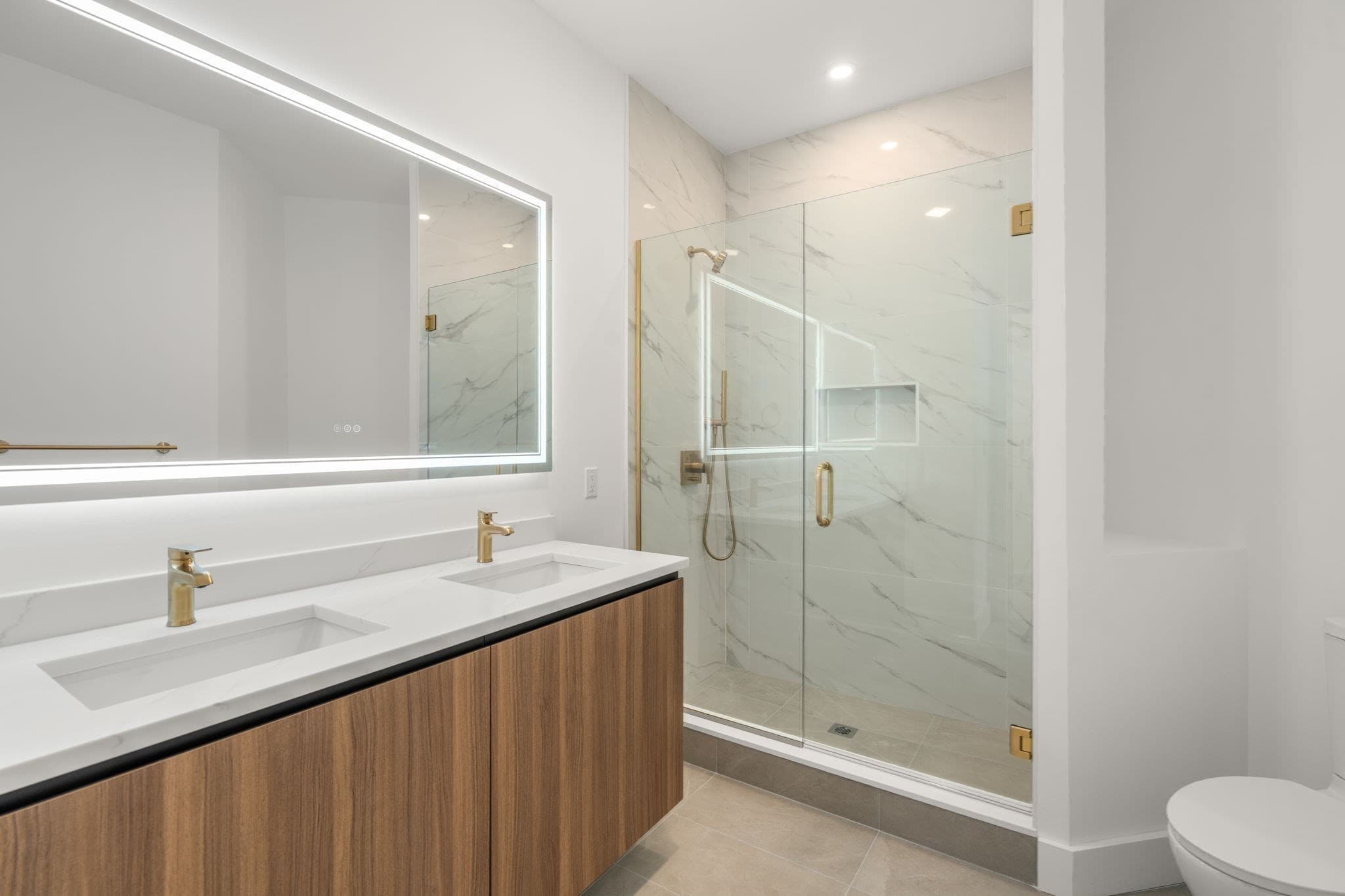 Condominium at 16 Stearns Rd # 304, Wellesley MA 02482, Wellesley, photo 8 of 12
