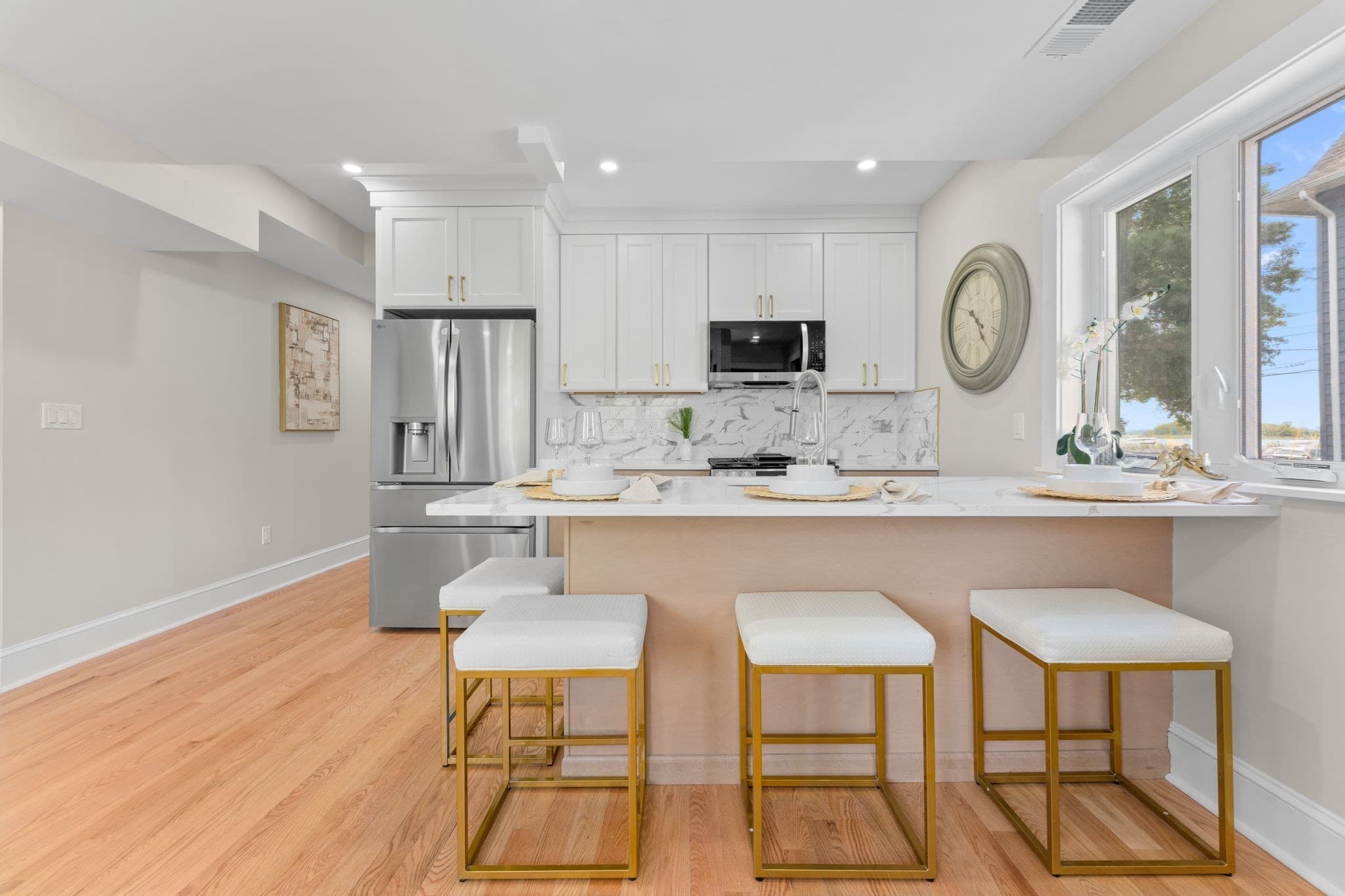 Condominium at 194 Washington Ave # 4, Winthrop MA 02152, Winthrop, photo 2 of 18