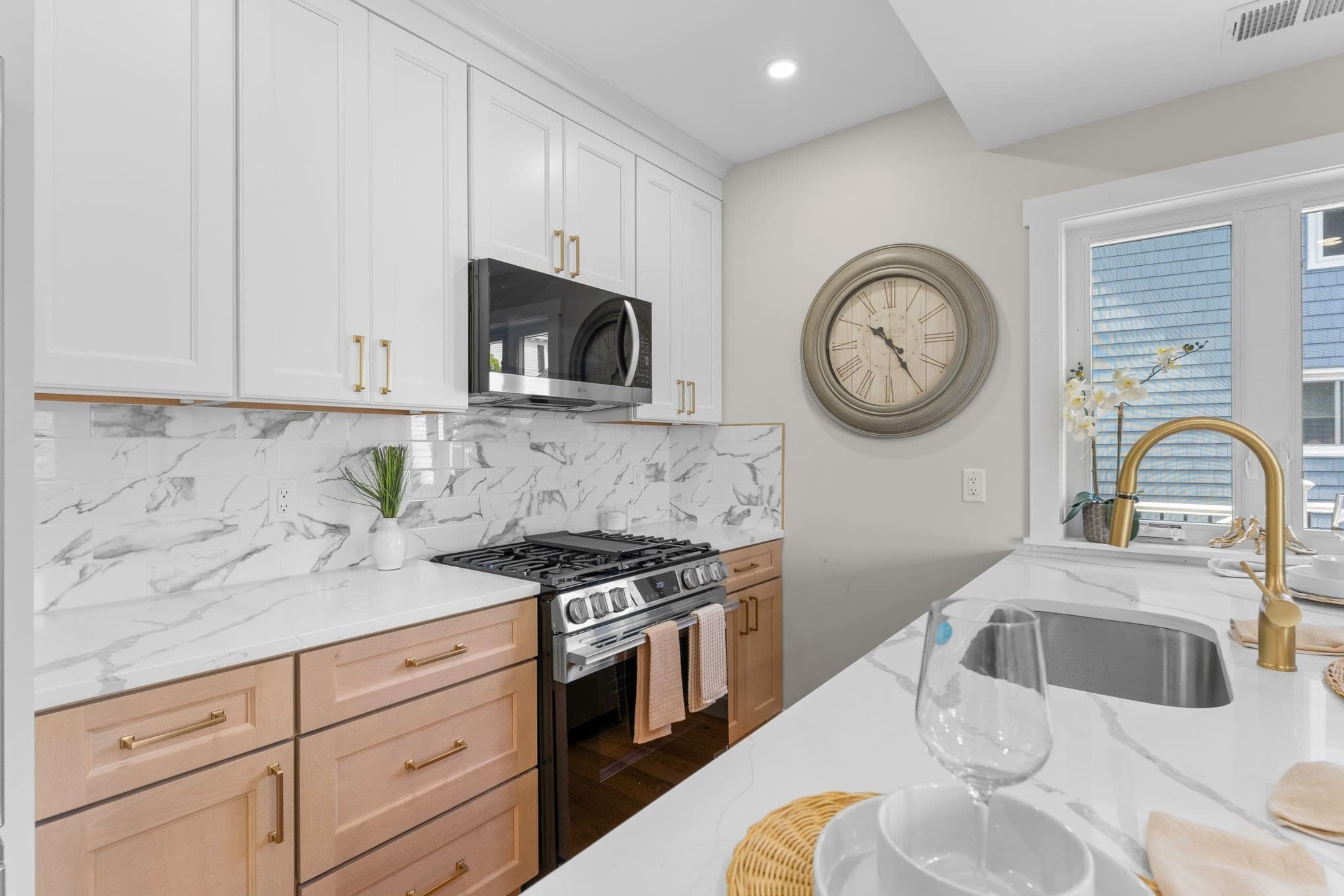 Condominium at 194 Washington Ave # 4, Winthrop MA 02152, Winthrop, photo 7 of 18