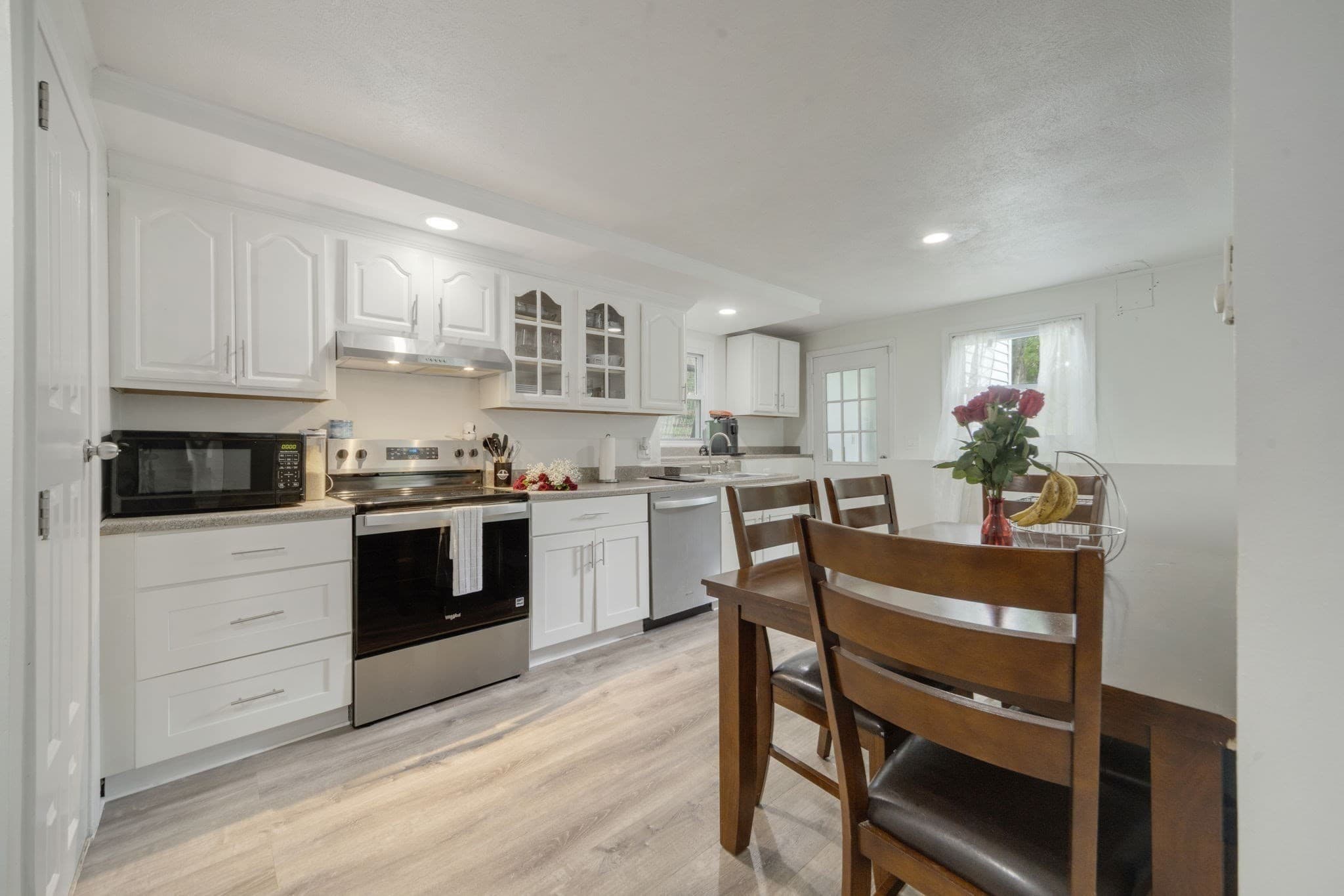Condominium at 61 Taunton St # 61, Bellingham MA 02019, Bellingham, photo 2 of 31