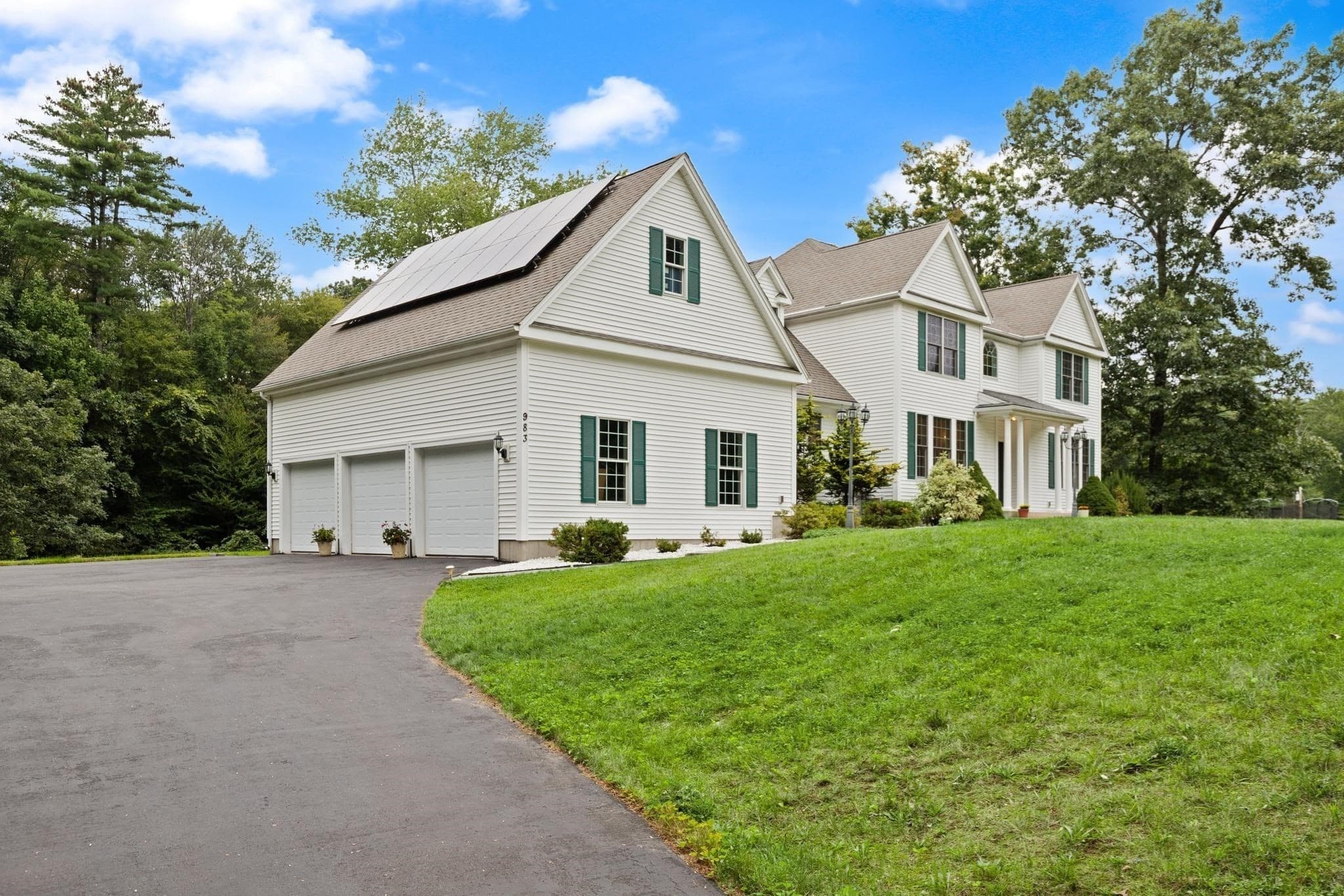 Single Family Residence at 983 Depot Rd, Boxborough MA 01719, Boxborough, photo 2 of 31