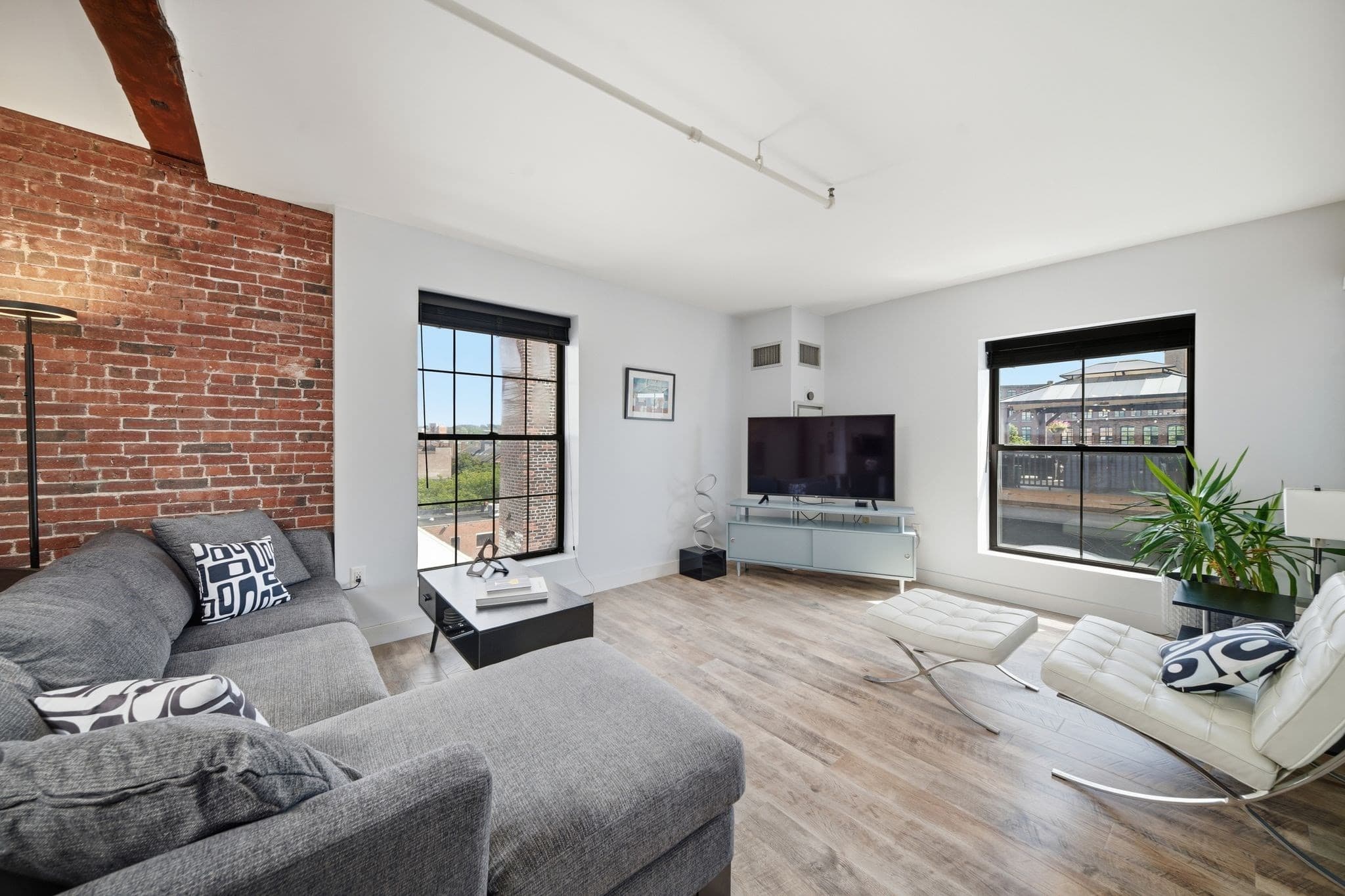 Condominium at 172 Middle St # 501, Lowell MA 01852, Lowell, photo 12 of 31