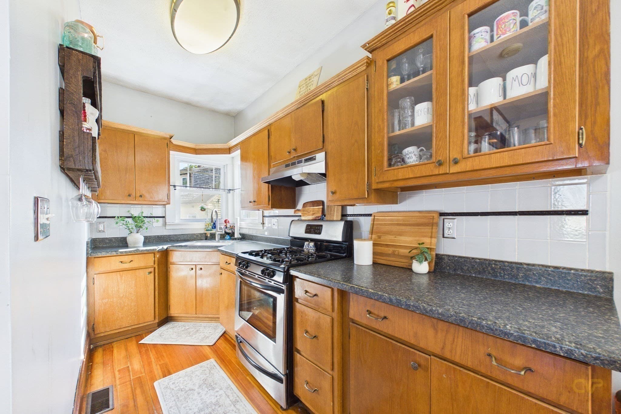 Single Family Residence at 7 Coolidge St, Dartmouth MA 02748, Dartmouth, photo 12 of 24
