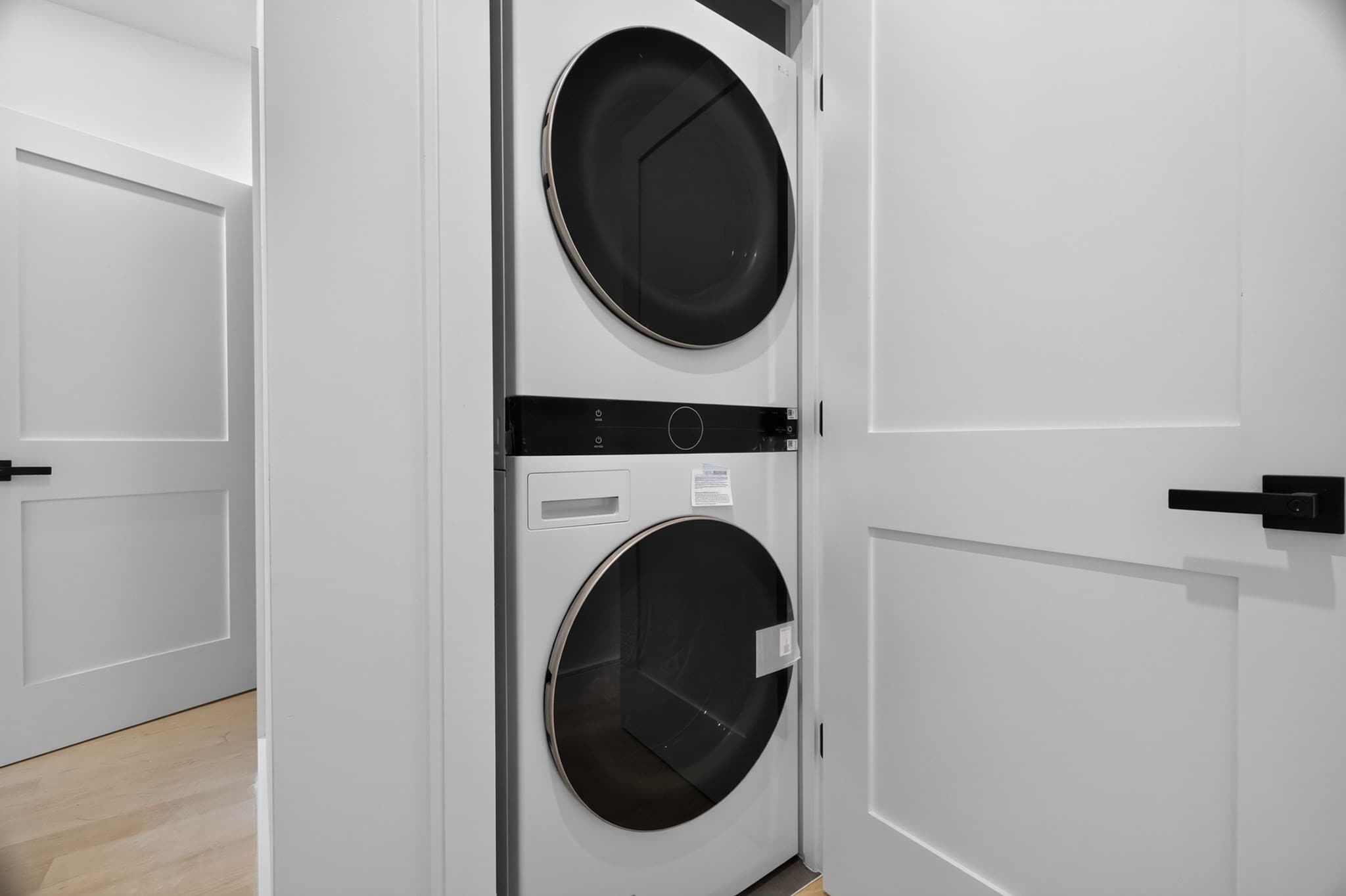 Condominium at 13 Clyde St # B, Somerville MA 02145, Somerville, photo 8 of 20