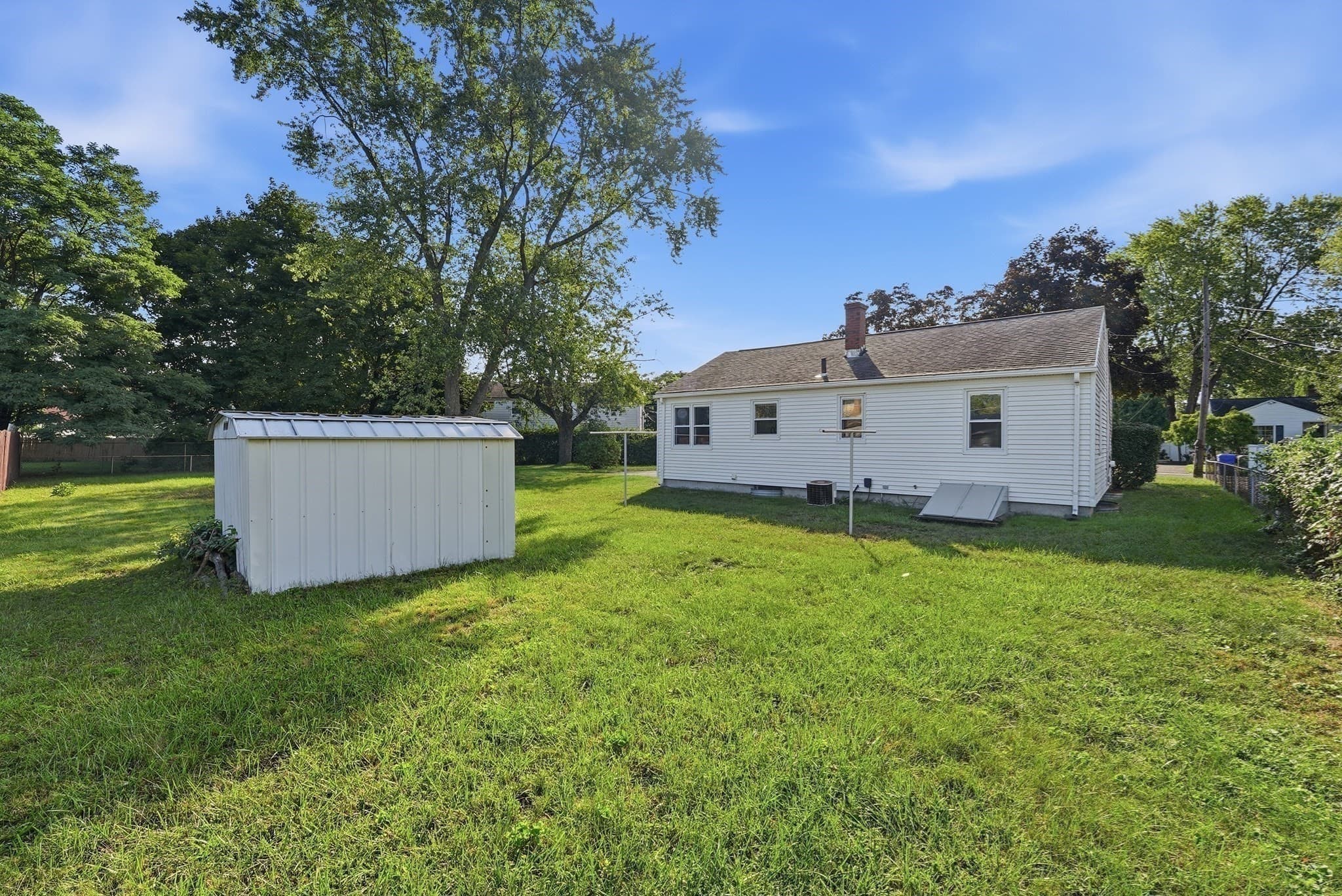 Single Family Residence at 30 French St, Springfield MA 01104, Springfield, photo 6 of 38