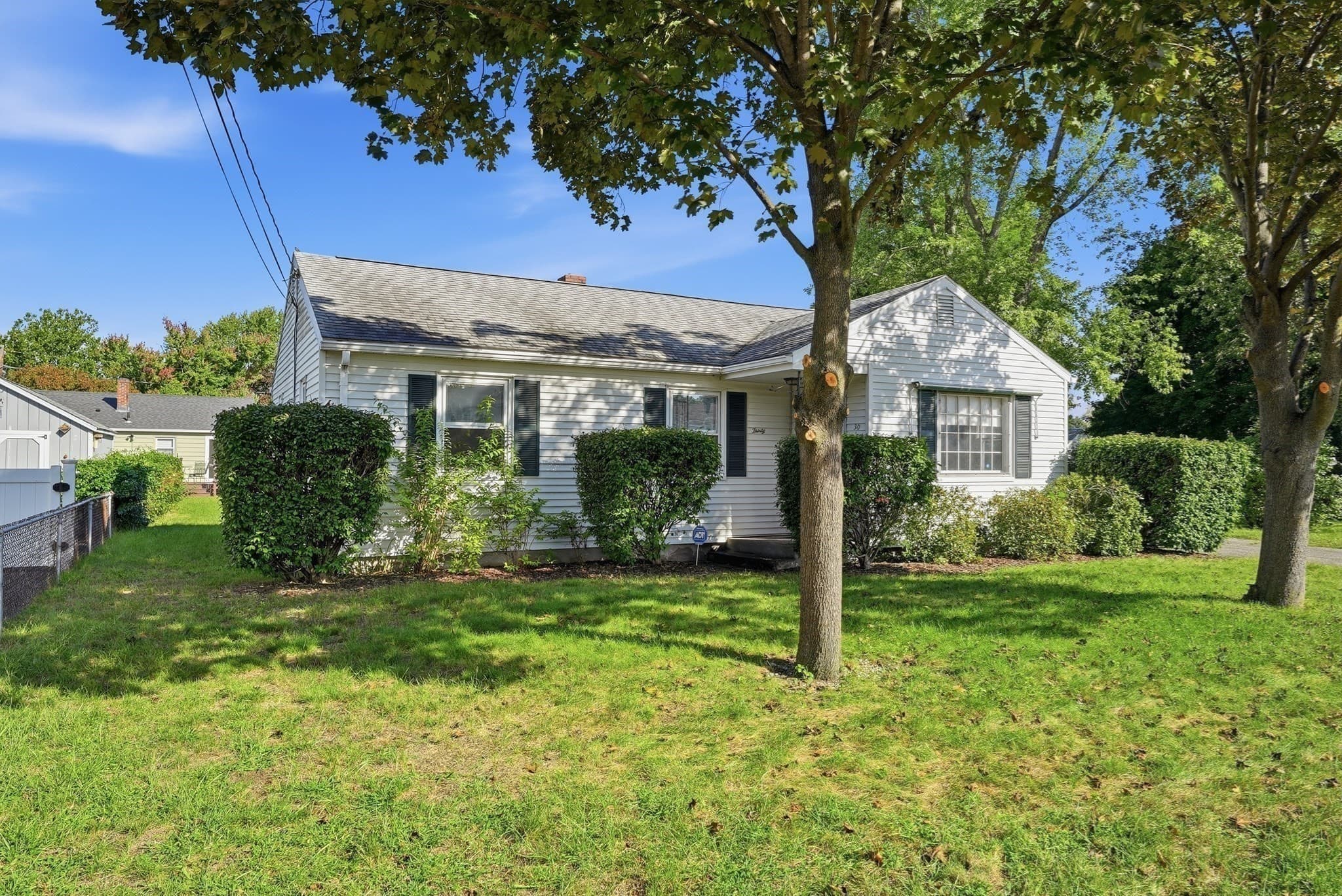 Single Family Residence at 30 French St, Springfield MA 01104, Springfield, photo 5 of 38