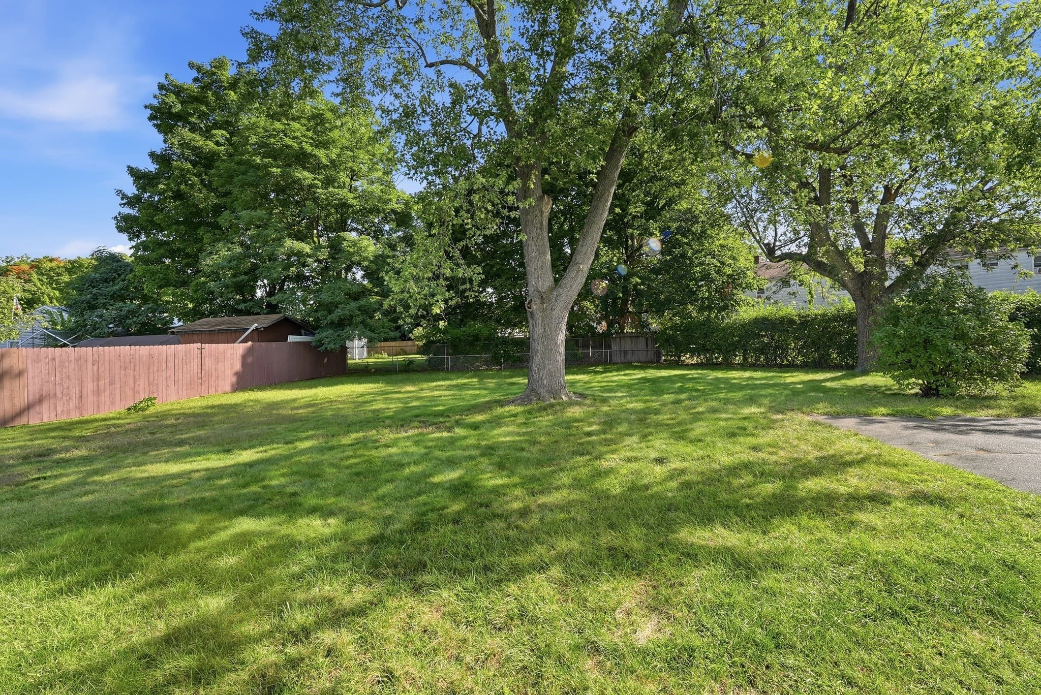 Single Family Residence at 30 French St, Springfield MA 01104, Springfield, photo 33 of 38