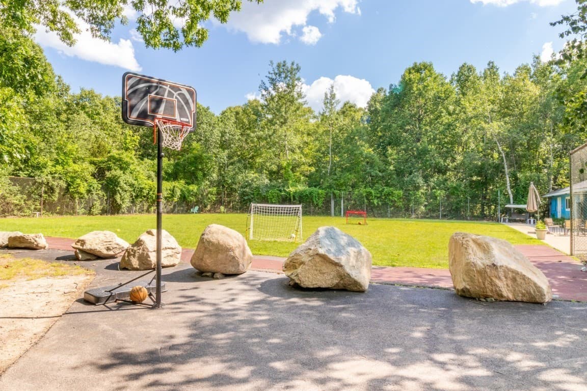 Condominium at 2 Beals Cove Rd # K, Hingham MA 02043, Hingham, photo 16 of 19