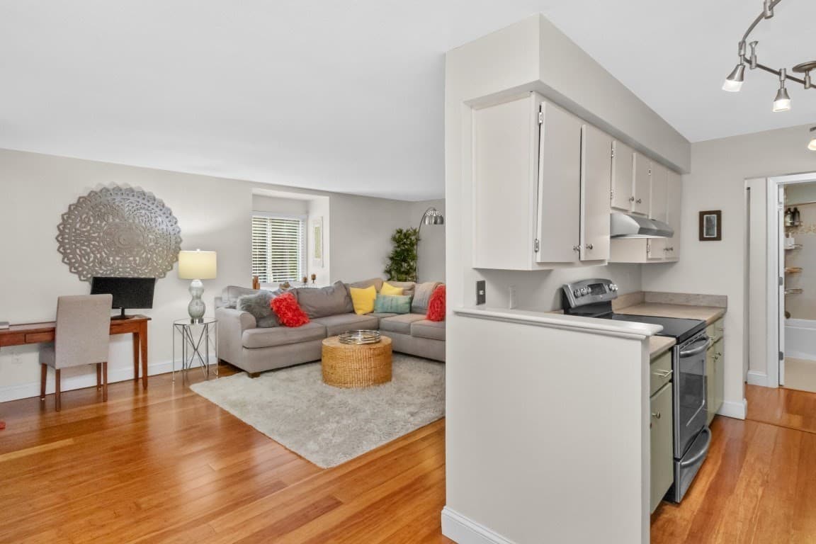 Condominium at 2 Beals Cove Rd # K, Hingham MA 02043, Hingham, photo 7 of 19