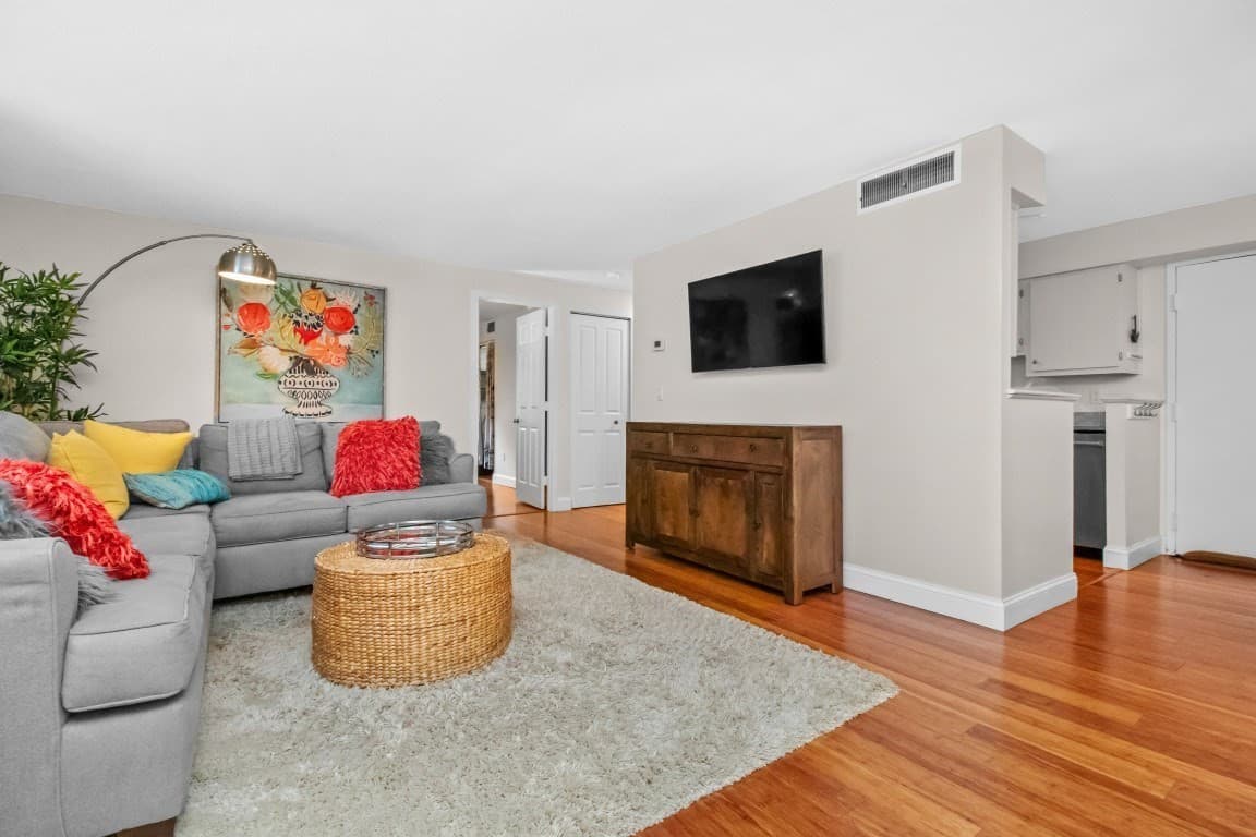 Condominium at 2 Beals Cove Rd # K, Hingham MA 02043, Hingham, photo 4 of 19