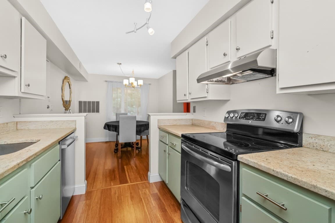 Condominium at 2 Beals Cove Rd # K, Hingham MA 02043, Hingham, photo 8 of 19