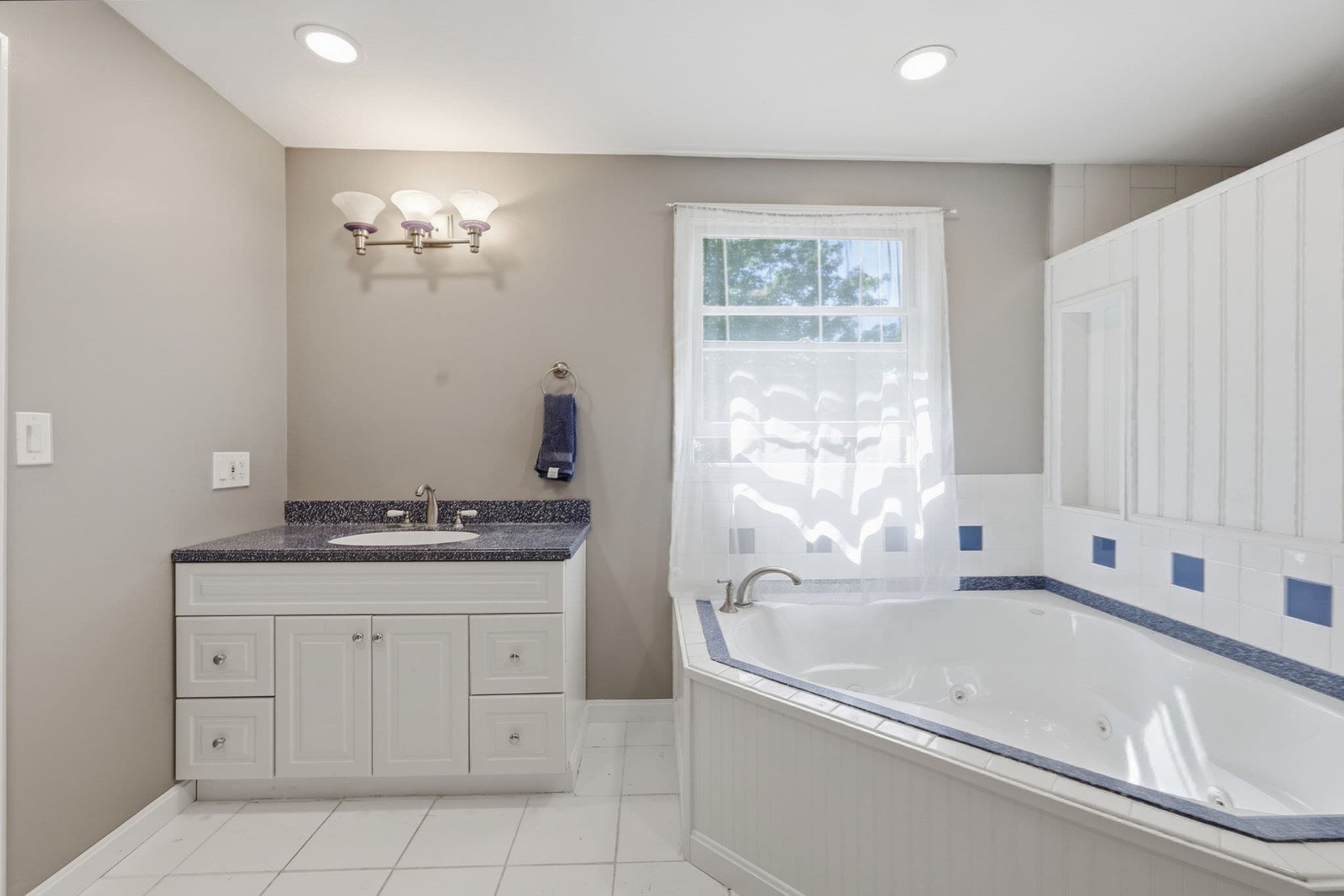 Single Family Residence at 27 Ansie Road, Chelmsford MA 01824, Chelmsford, photo 23 of 34