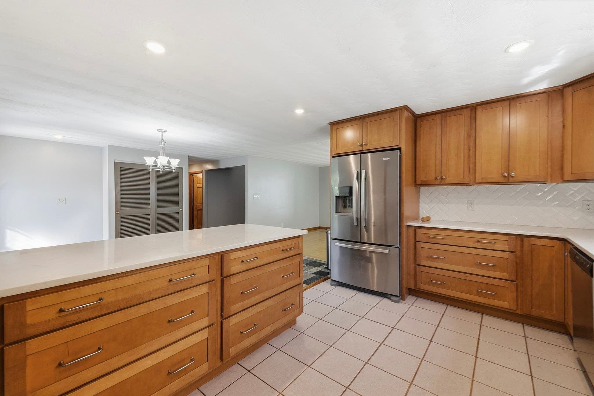 Single Family Residence at 27 Ansie Road, Chelmsford MA 01824, Chelmsford, photo 8 of 34