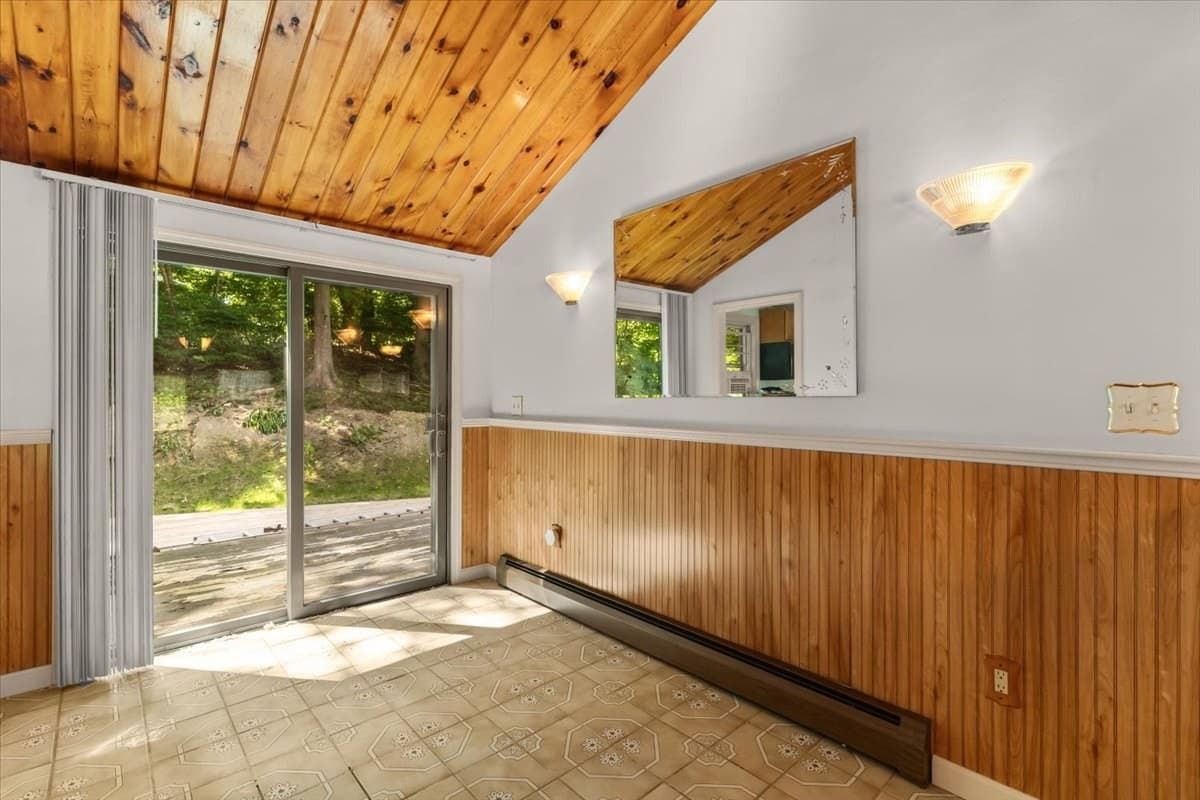Single Family Residence at 8 Clay Pond Rd, Bourne MA 02532, Bourne, photo 3 of 32