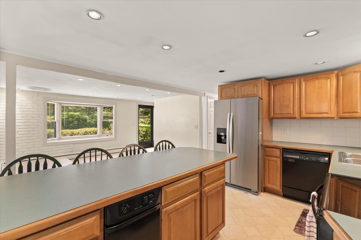 Single Family Residence at 8 Clay Pond Rd, Bourne MA 02532, Bourne, photo 5 of 32