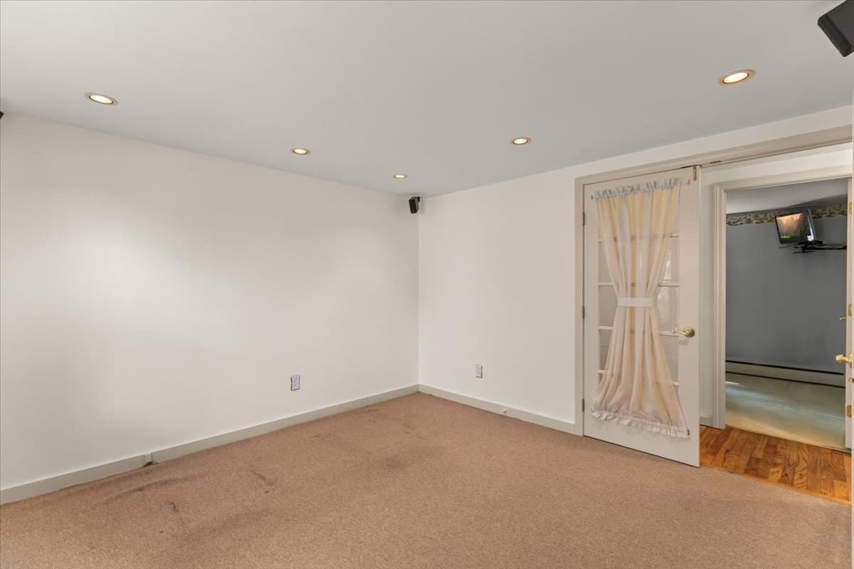 Single Family Residence at 8 Clay Pond Rd, Bourne MA 02532, Bourne, photo 15 of 32