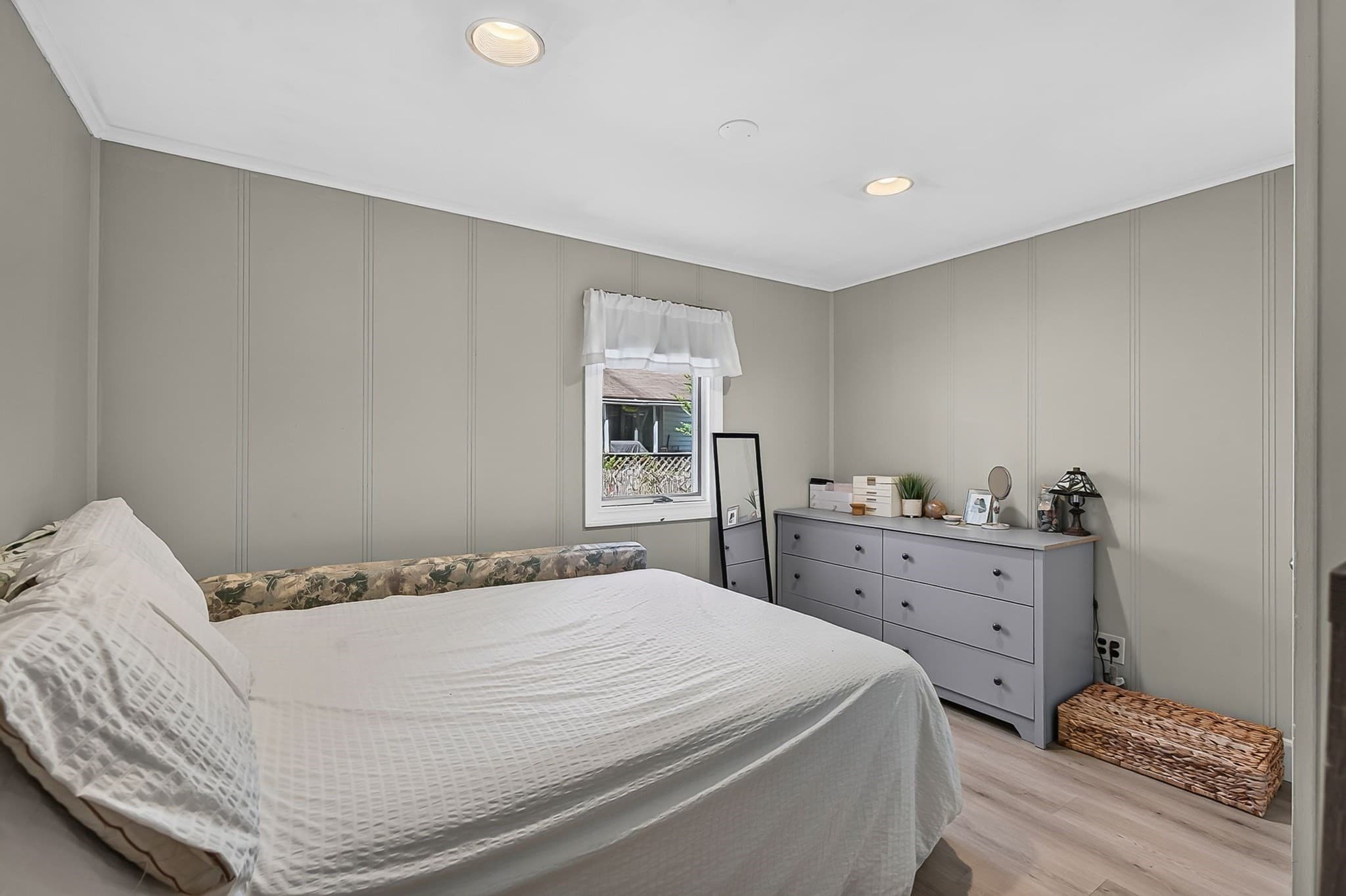 Single Family Residence at 45 Lakeshore Dr, Hudson MA 01749, Hudson, photo 19 of 27