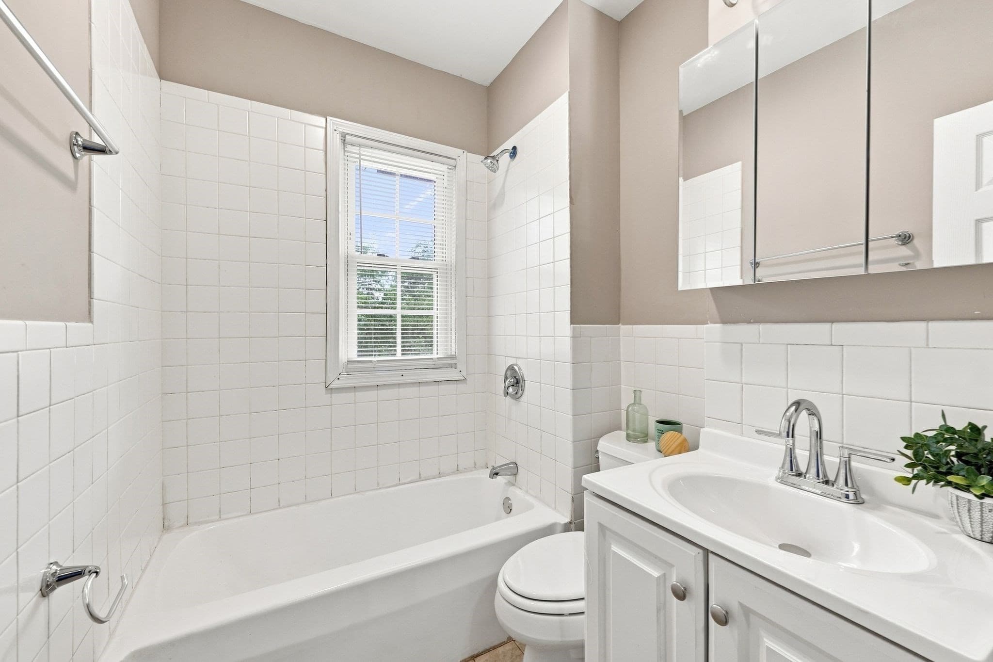 Single Family Residence at 133 Parker St, Springfield MA 01151, Springfield, photo 16 of 31