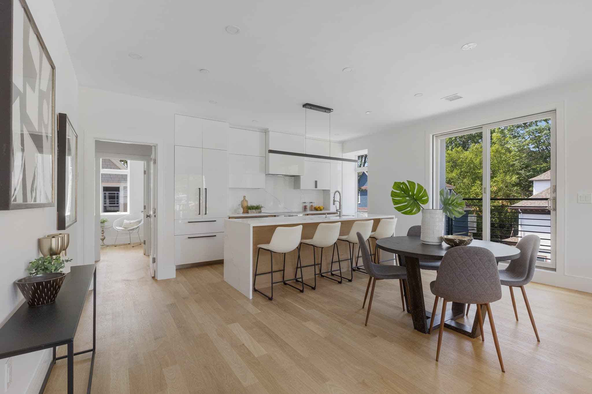 Condominium at 24 Auburn PH, Brookline MA 02446, Brookline, photo 6 of 16