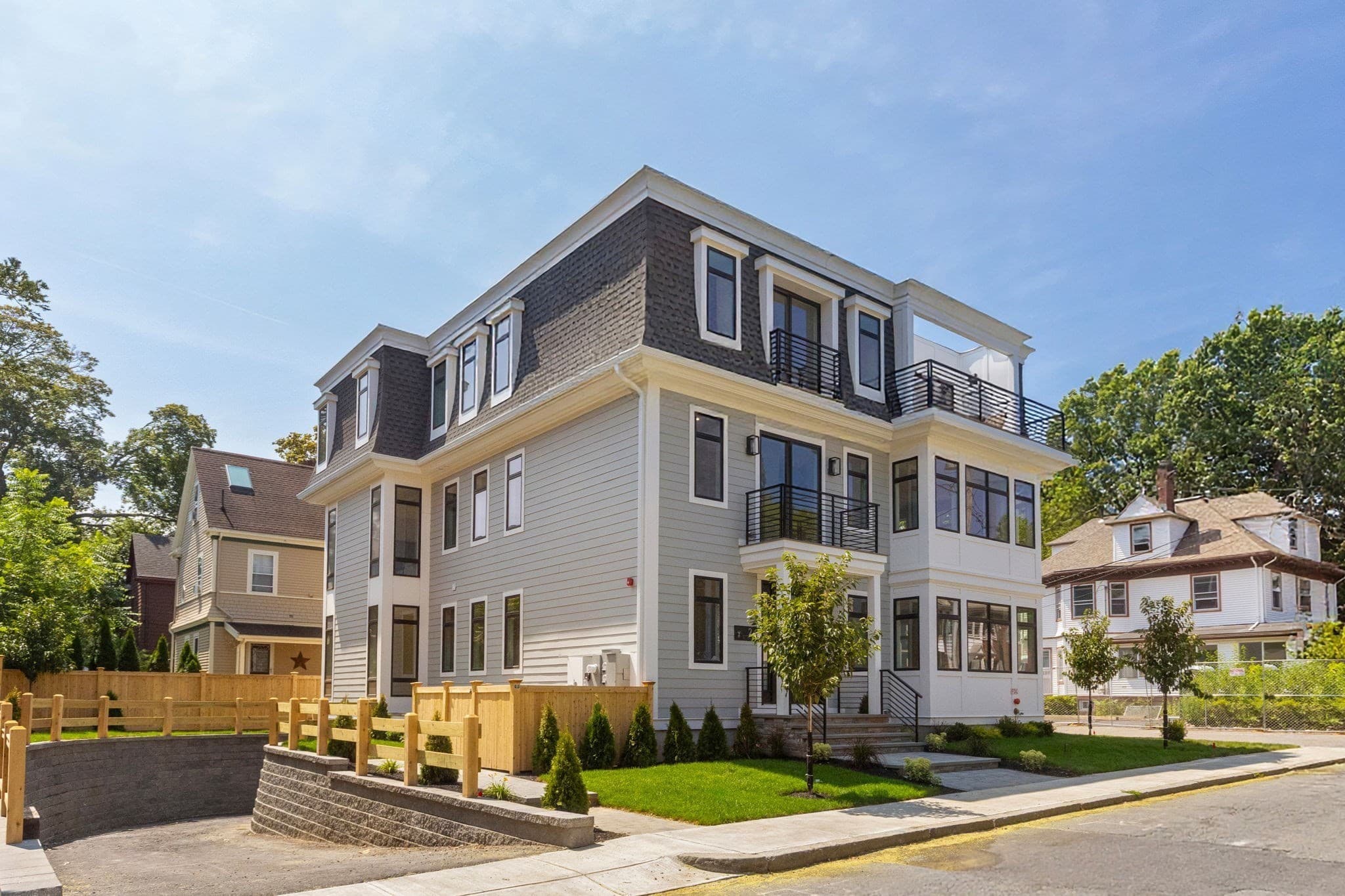 Condominium at 24 Auburn PH, Brookline MA 02446, Brookline, photo 15 of 16