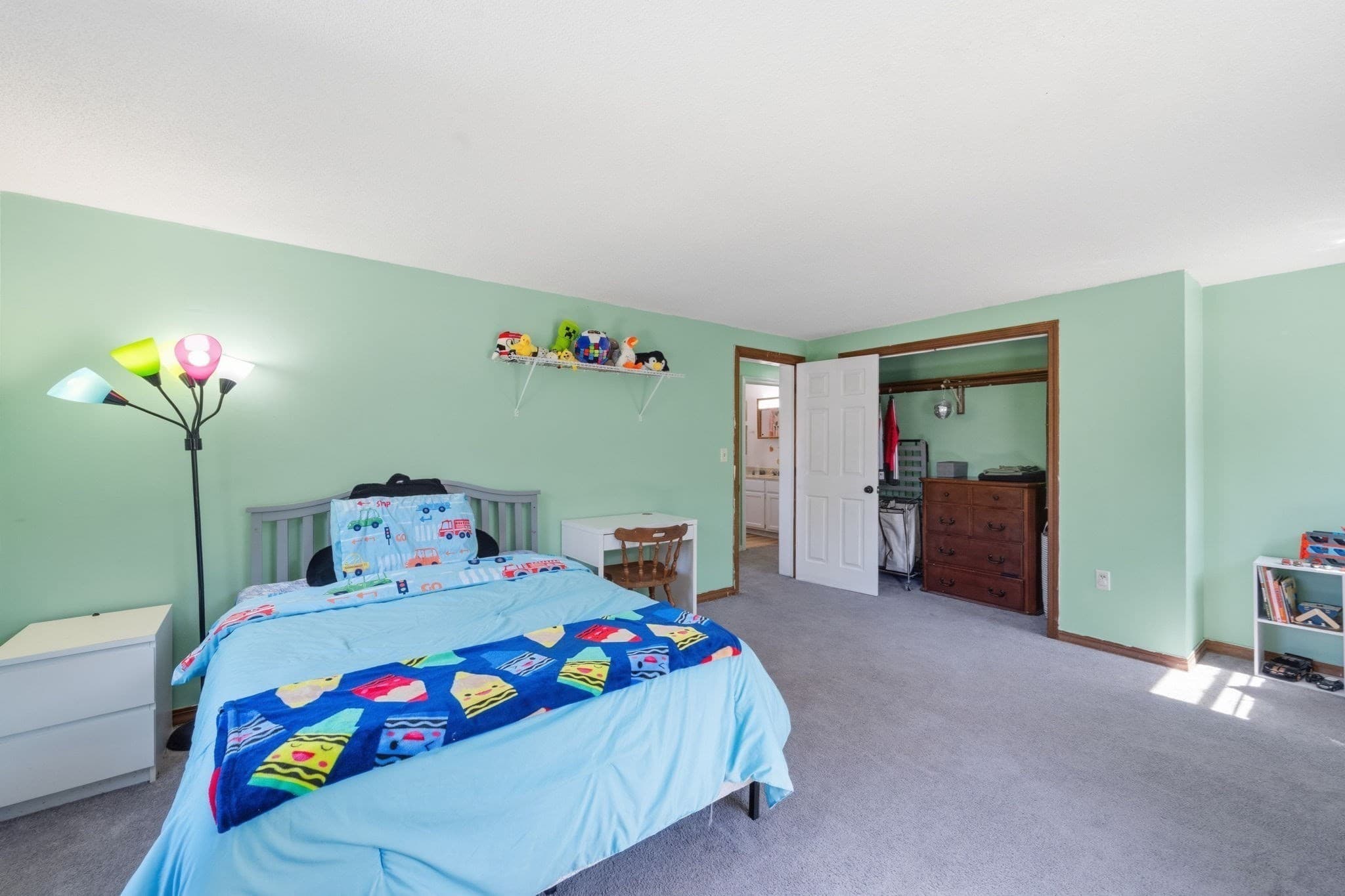 Single Family Residence at 380 Plumtree Rd, Springfield MA 01118, Springfield, photo 28 of 42