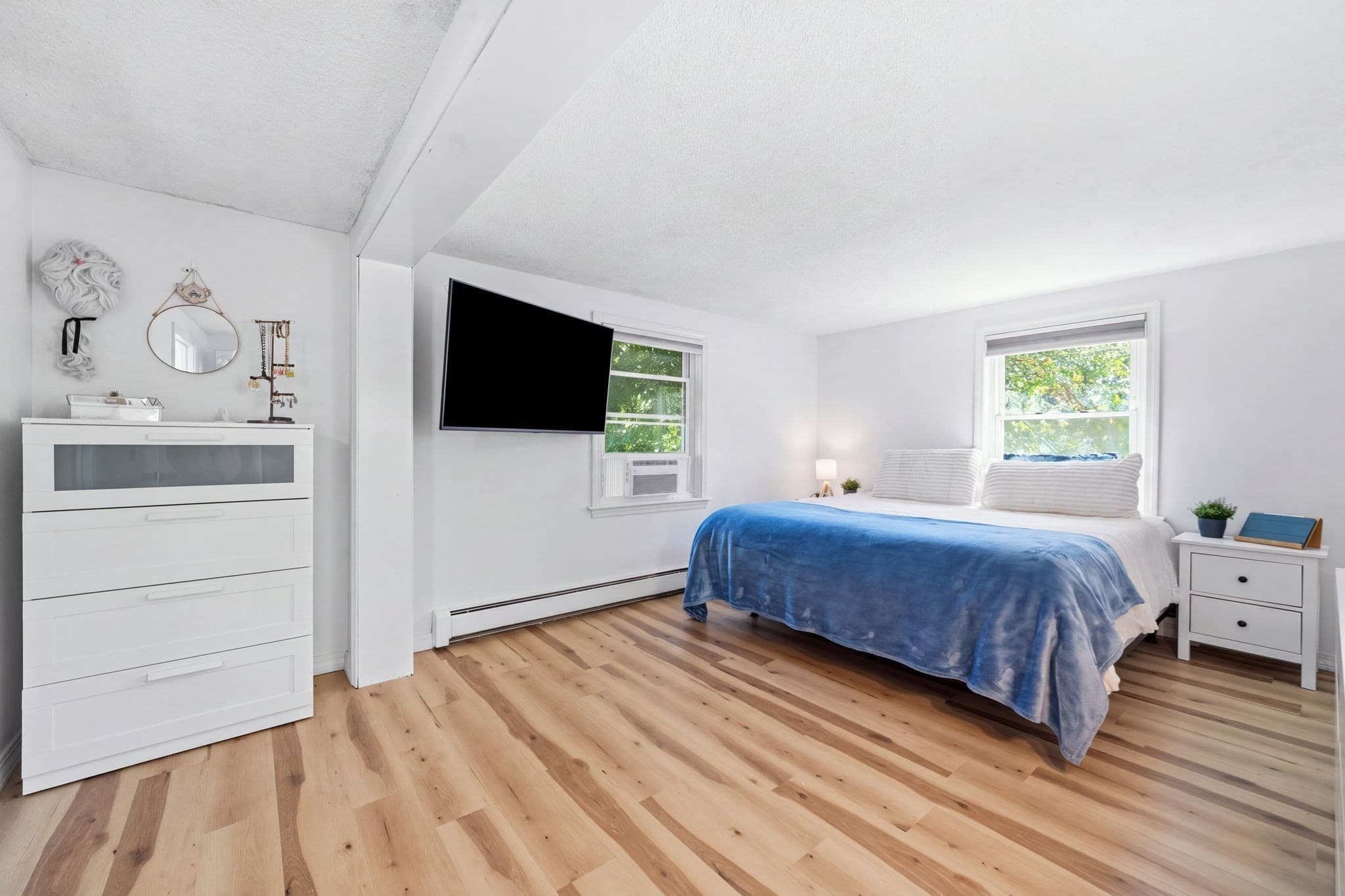 Single Family Residence at 380 Plumtree Rd, Springfield MA 01118, Springfield, photo 20 of 42