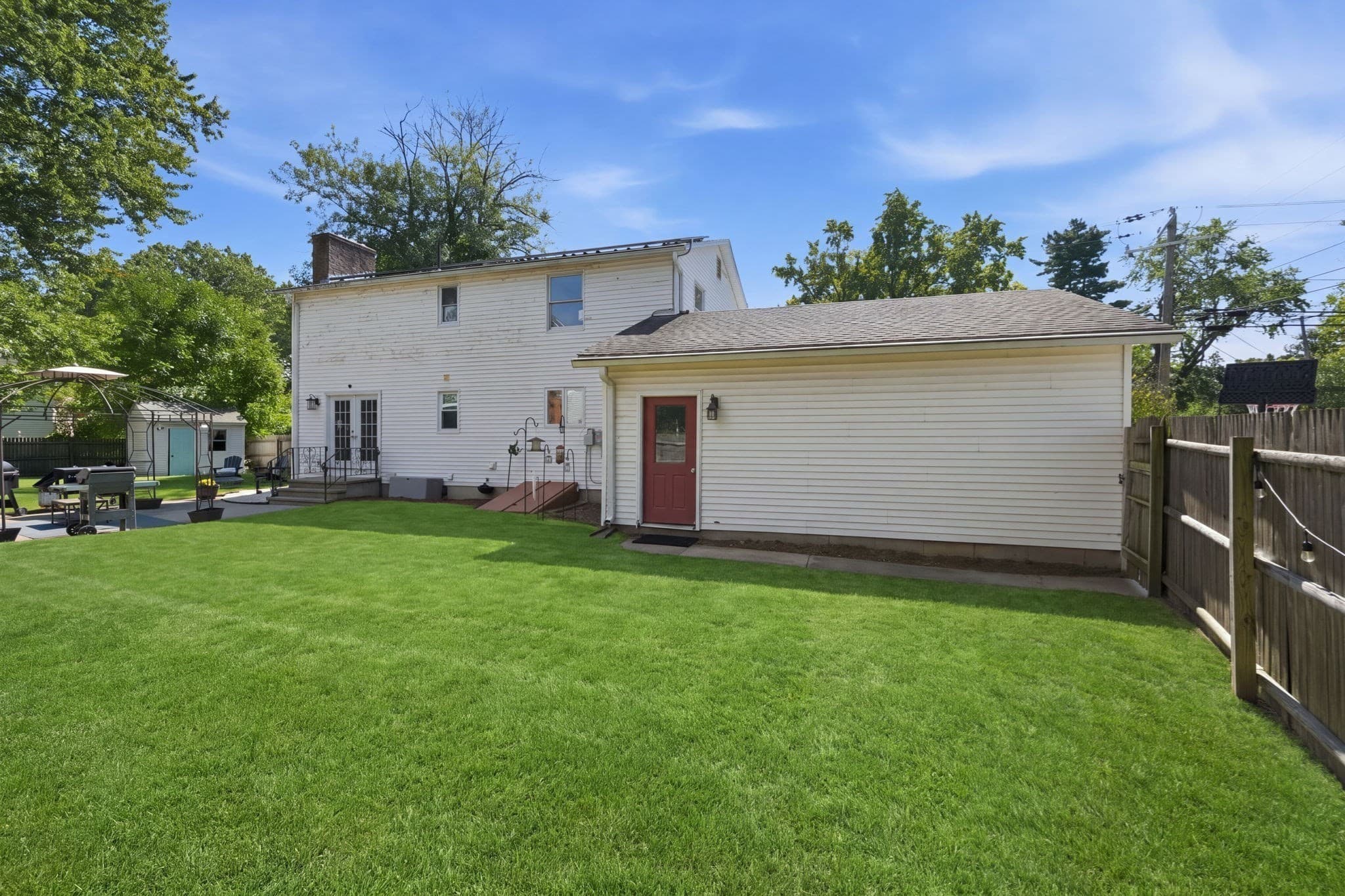 Single Family Residence at 380 Plumtree Rd, Springfield MA 01118, Springfield, photo 39 of 42