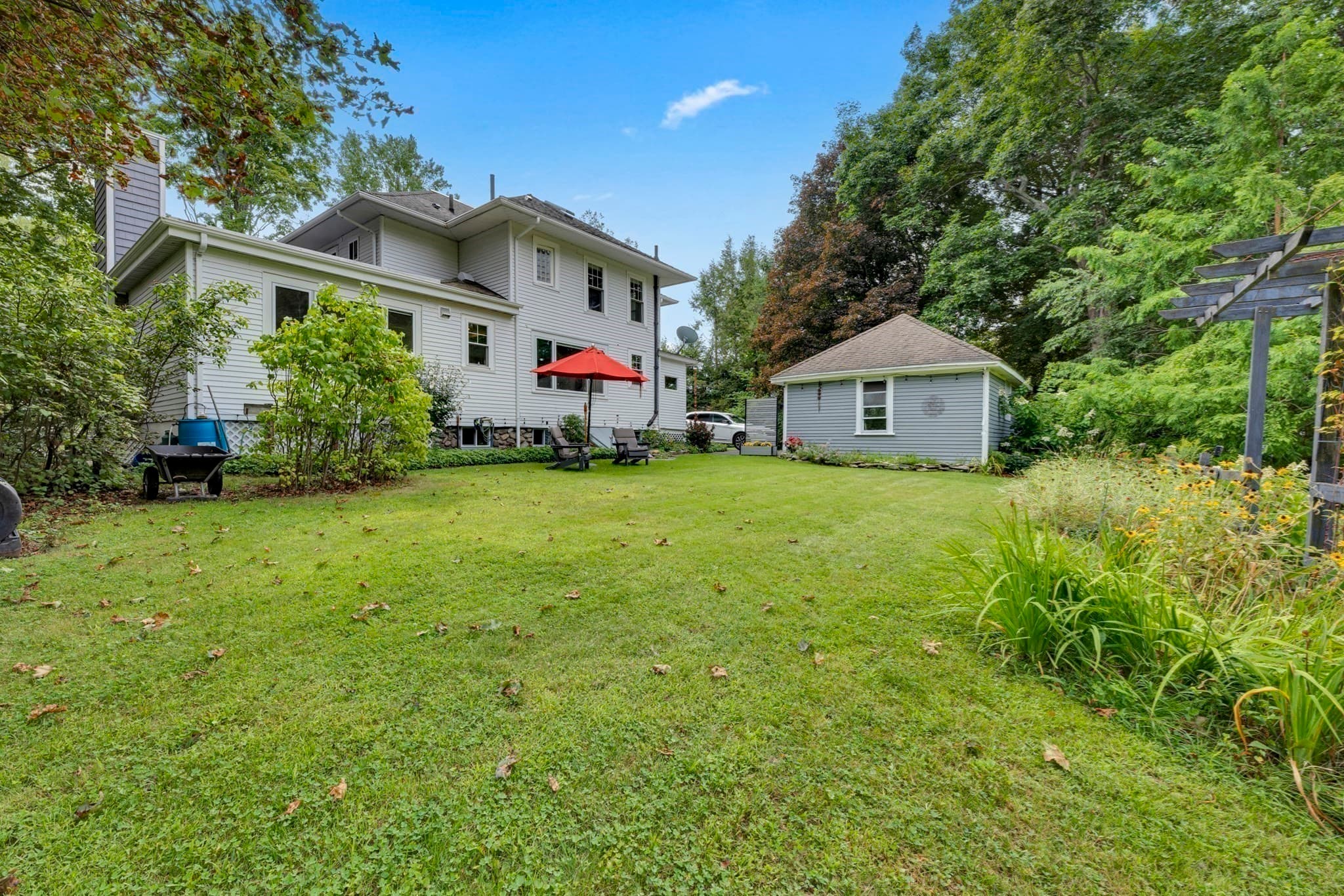 Single Family Residence at 26 Nelson Pl, Worcester MA 01605, Worcester, photo 38 of 42