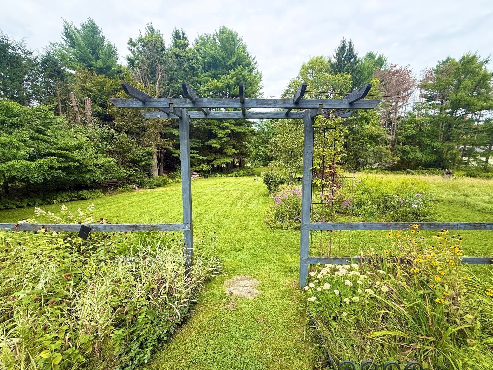 Single Family Residence at 26 Nelson Pl, Worcester MA 01605, Worcester, photo 10 of 42