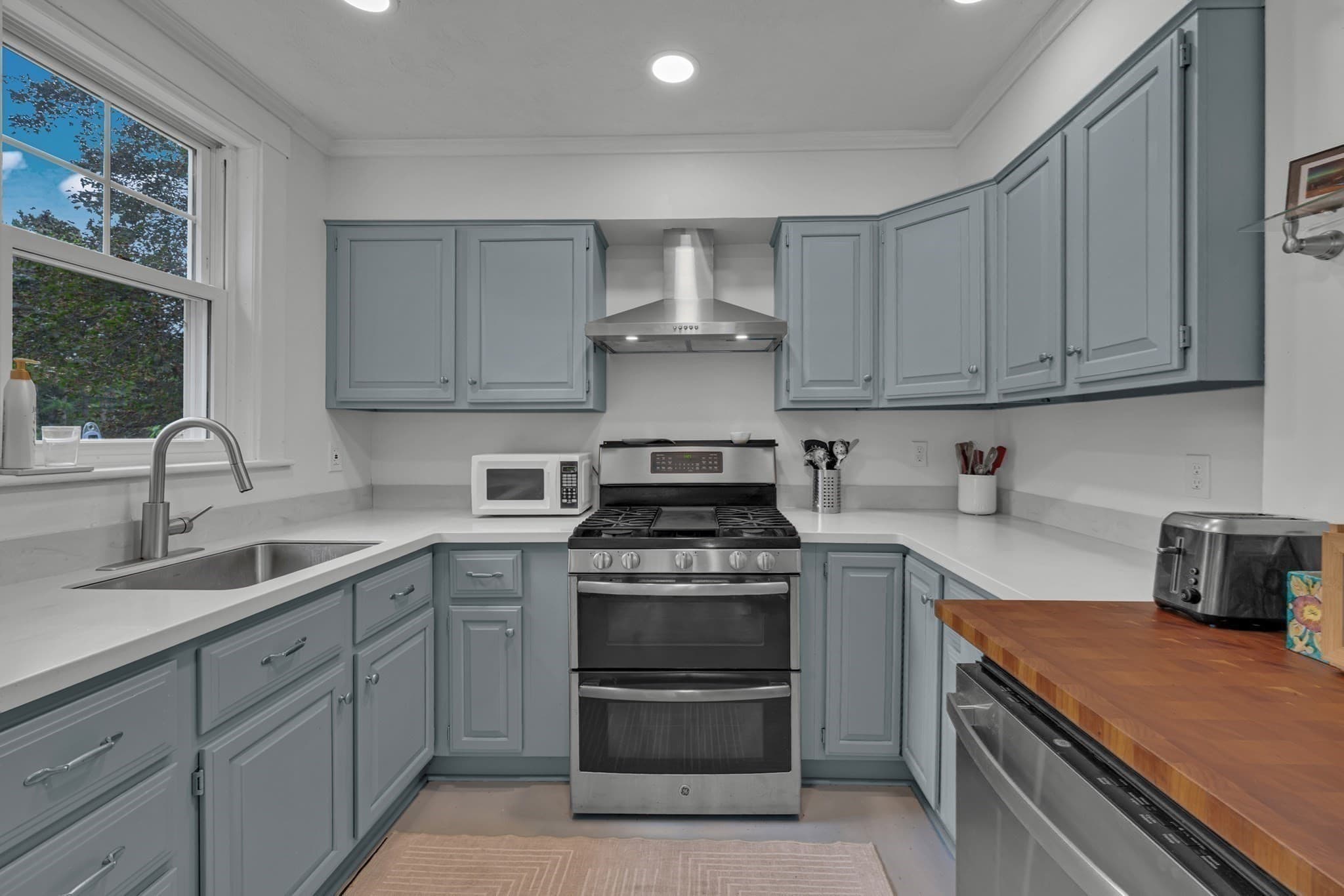 Single Family Residence at 26 Nelson Pl, Worcester MA 01605, Worcester, photo 21 of 42