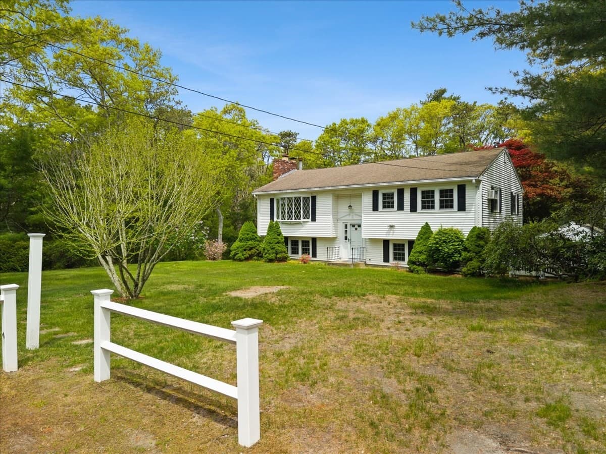 391 Scenic Hwy, Bourne MA 02532