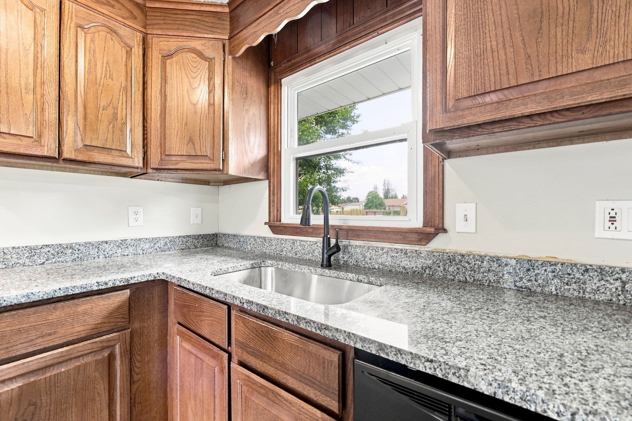 Single Family Residence at 76 Daley St, Chicopee MA 01013, Chicopee, photo 13 of 37