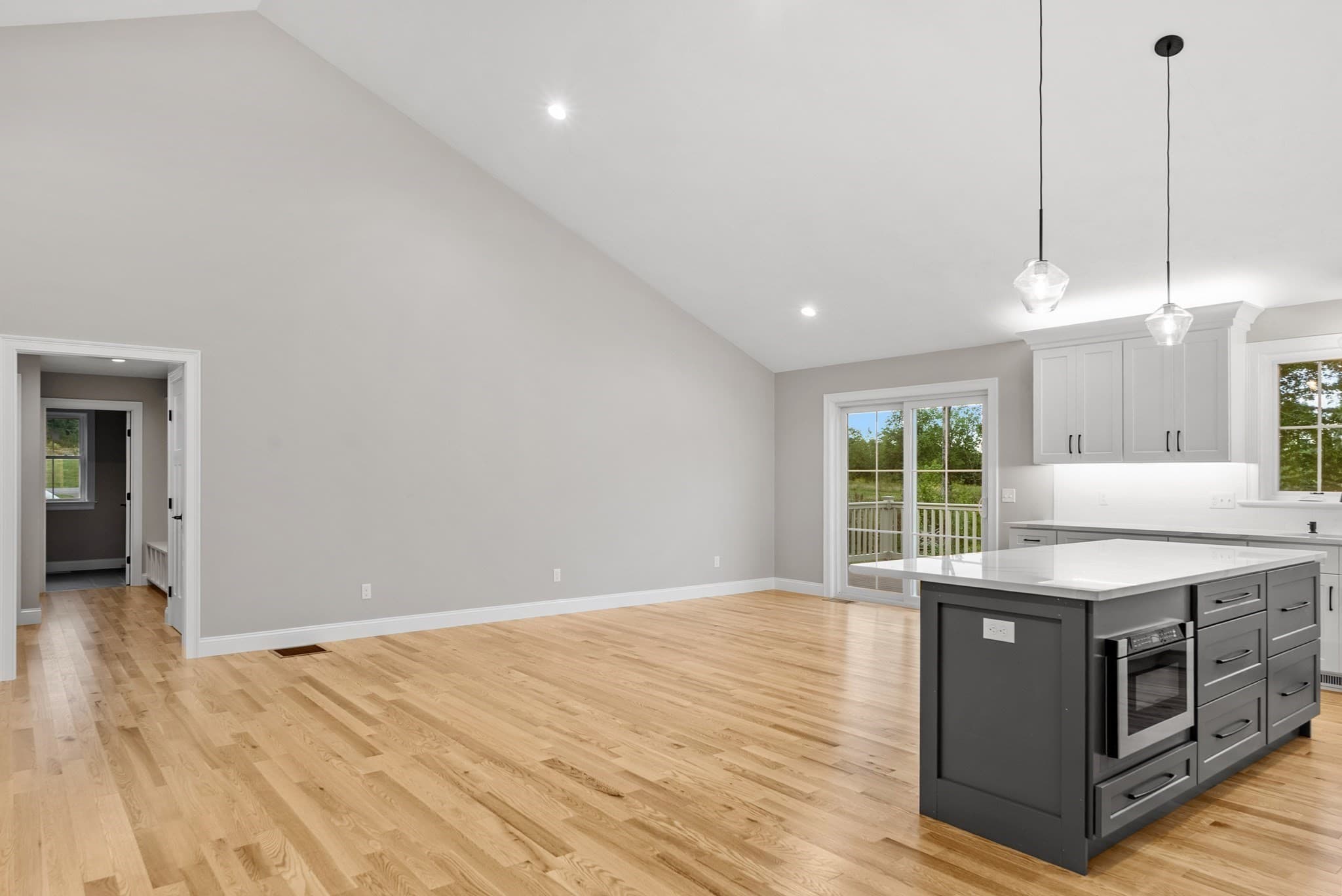 Single Family Residence at 262 Glenwood Rd, Rutland MA 01543, Rutland, photo 9 of 28
