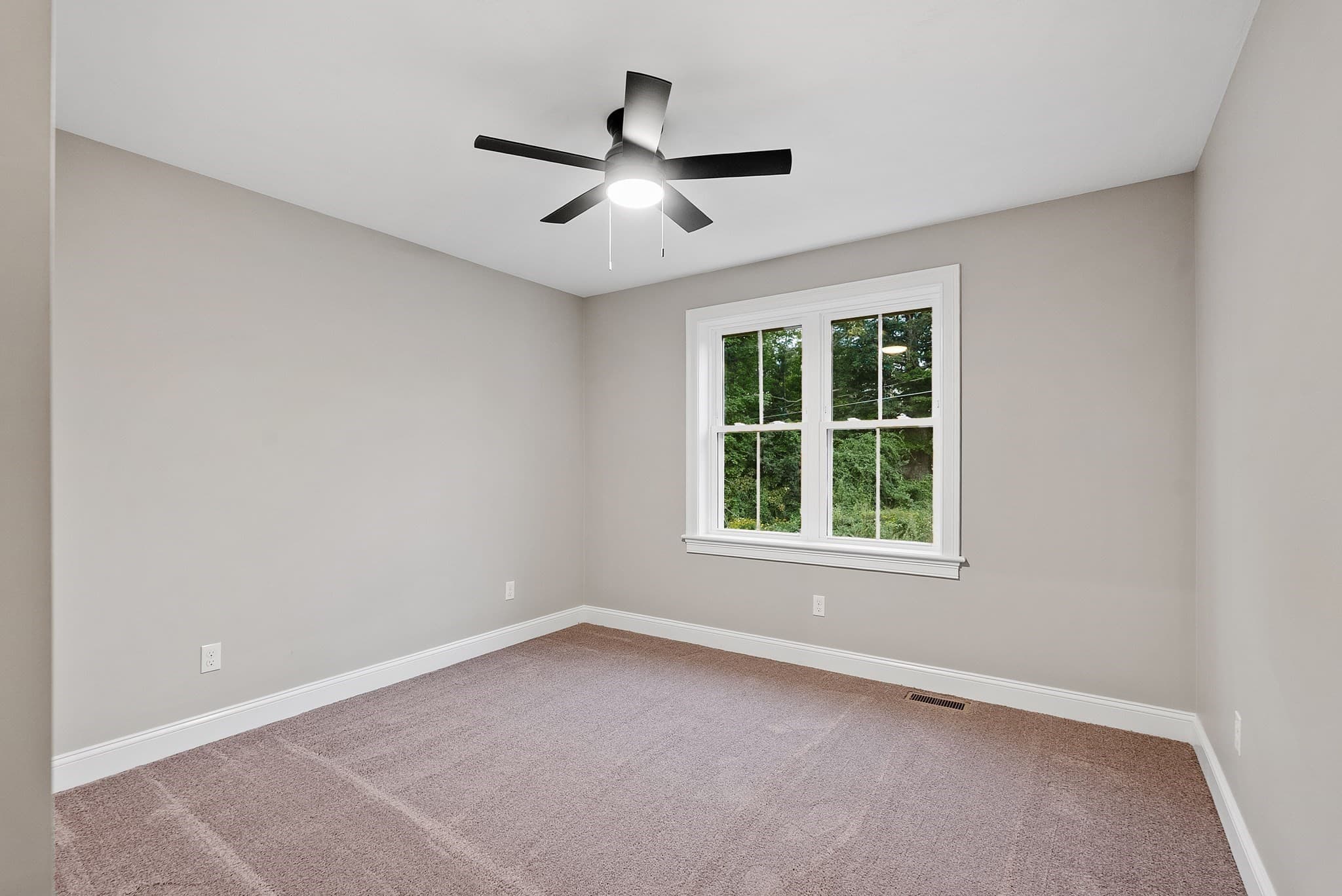 Single Family Residence at 262 Glenwood Rd, Rutland MA 01543, Rutland, photo 19 of 28