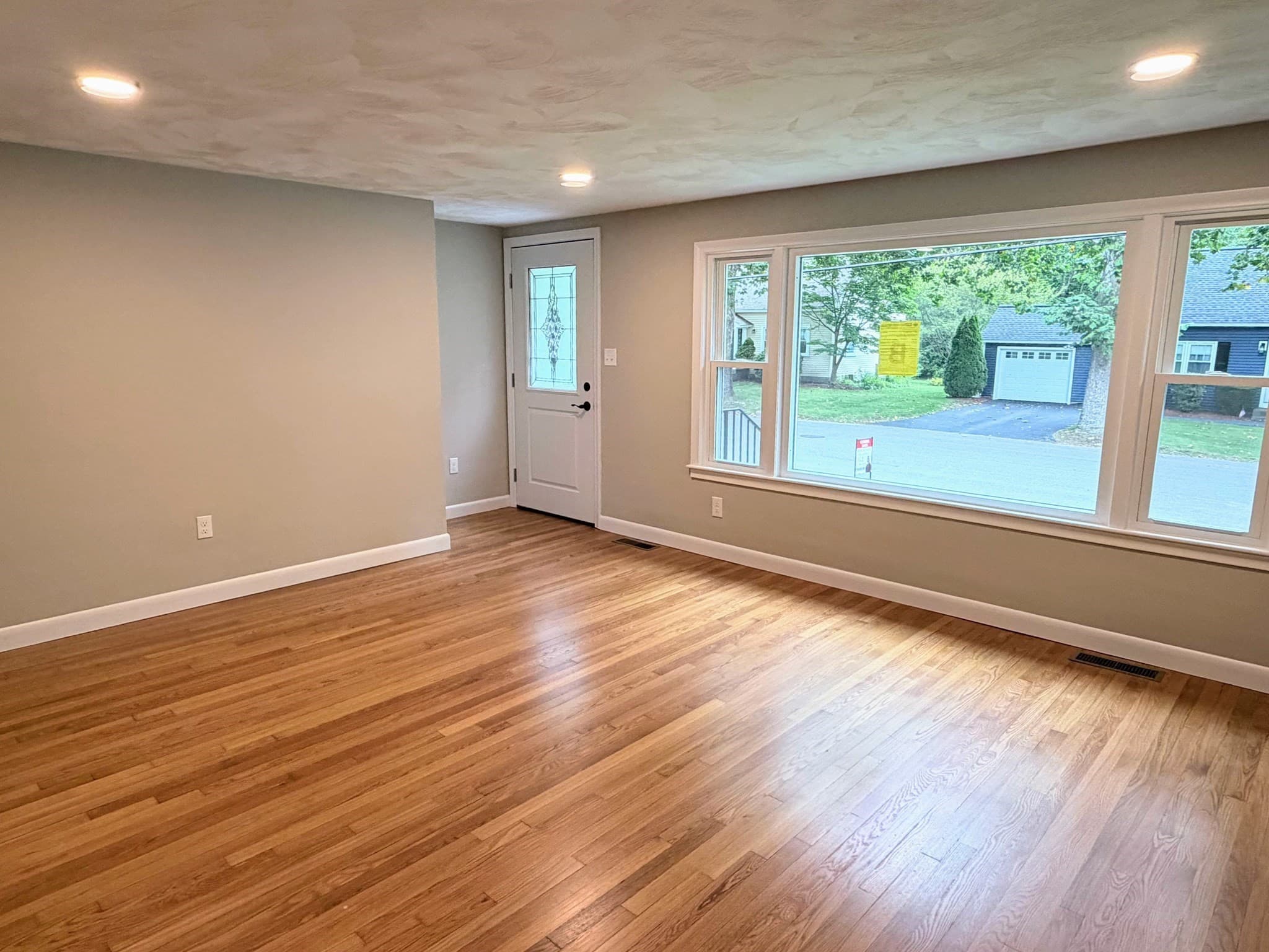 Single Family Residence at 36 Stuart Ave, Leominster MA 01453, Leominster, photo 12 of 26