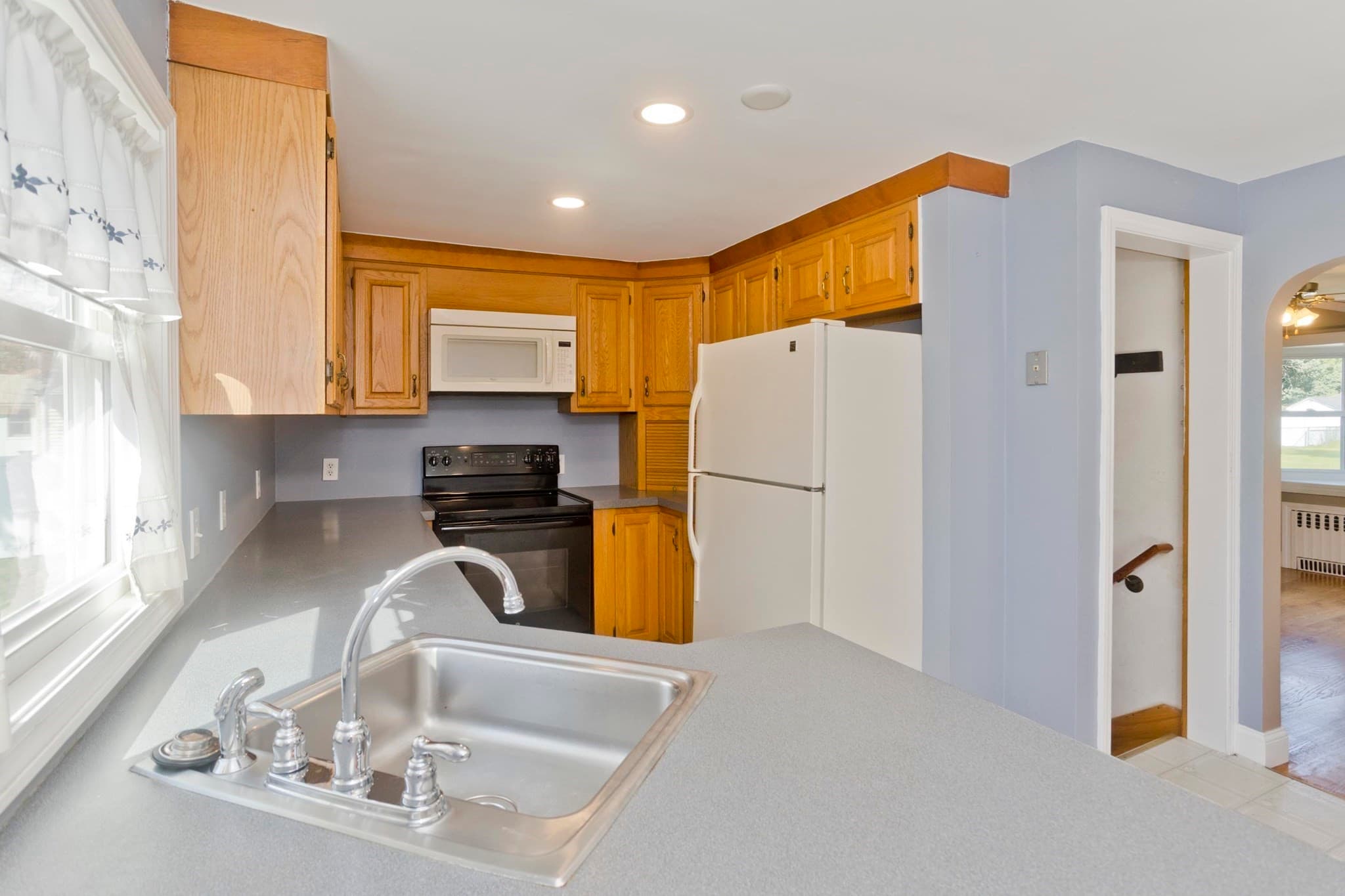 Single Family Residence at 14 Philip St, Ludlow MA 01056, Ludlow, photo 11 of 42