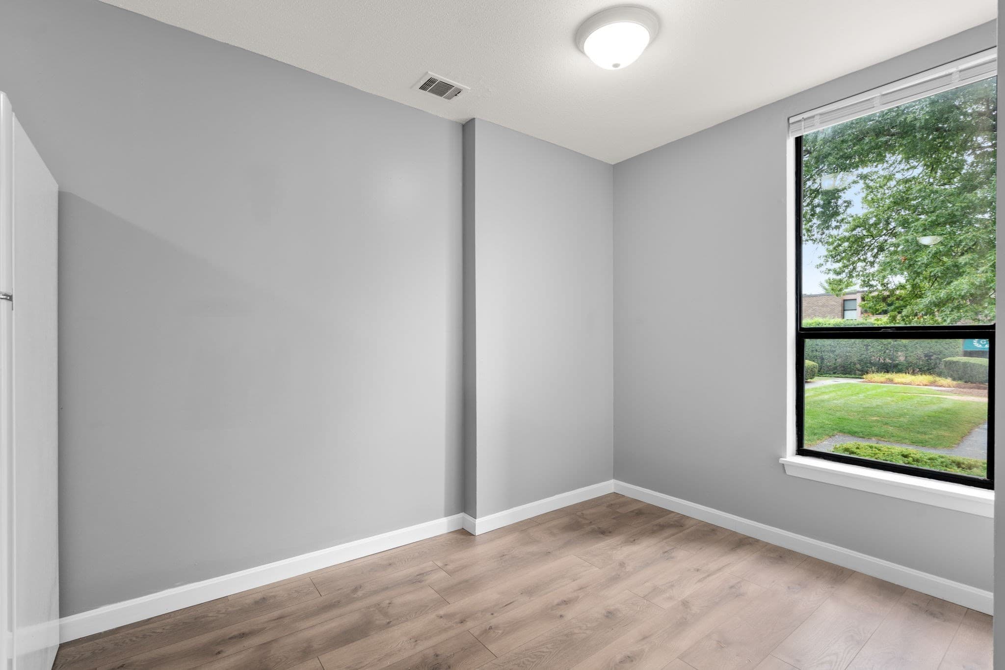 Condominium at 64 Shrewsbury Green Dr, Shrewsbury MA 01545, Shrewsbury, photo 12 of 23