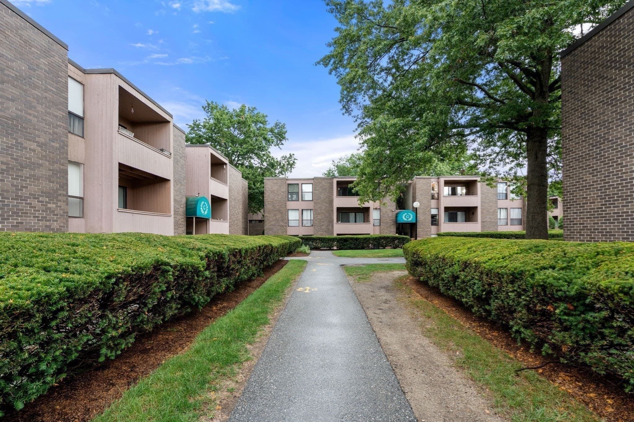 Condominium at 64 Shrewsbury Green Dr, Shrewsbury MA 01545, Shrewsbury, photo 20 of 23