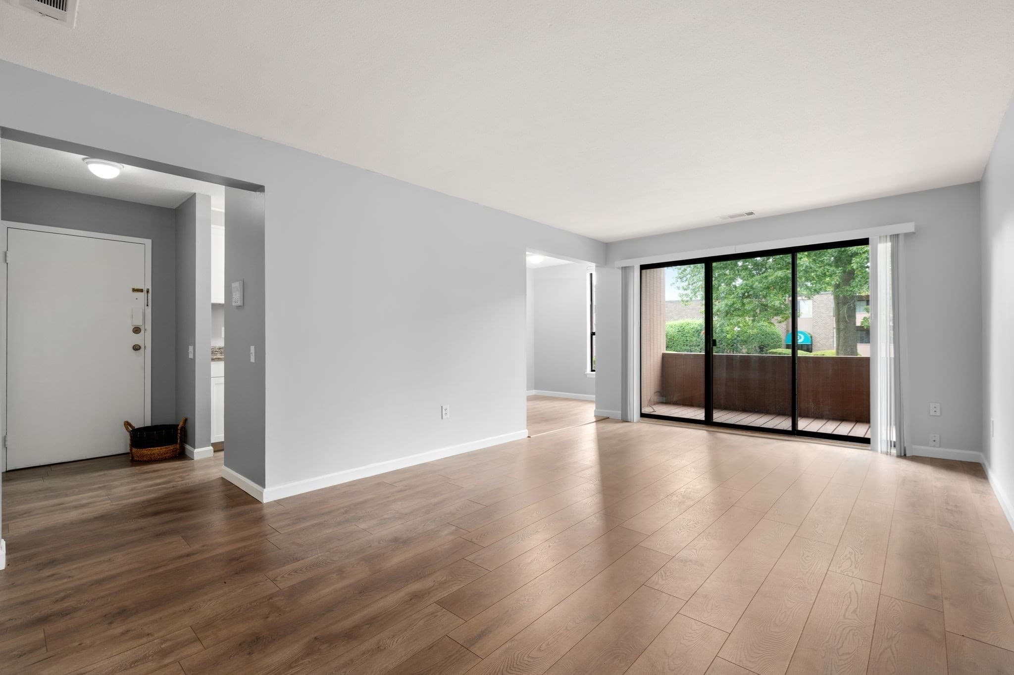 Condominium at 64 Shrewsbury Green Dr, Shrewsbury MA 01545, Shrewsbury, photo 11 of 23