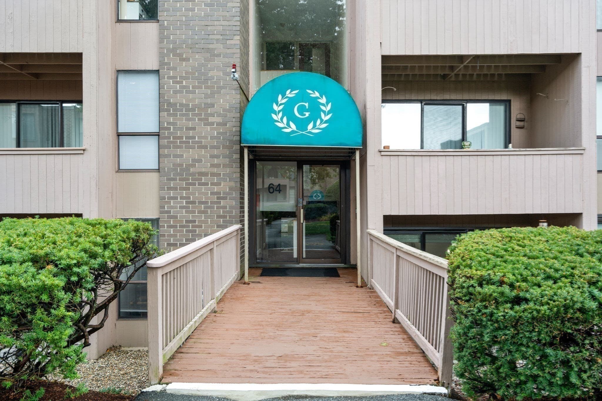 Condominium at 64 Shrewsbury Green Dr, Shrewsbury MA 01545, Shrewsbury, photo 21 of 23