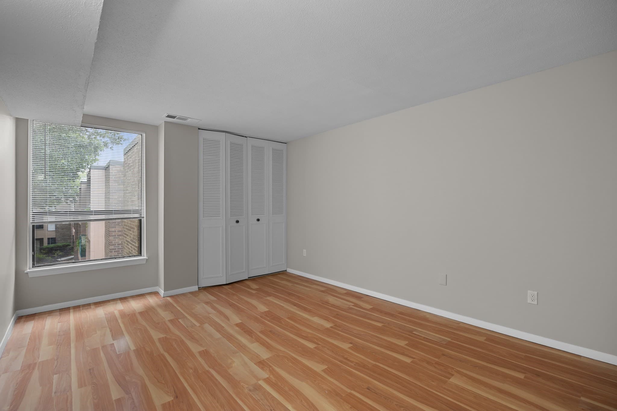 Condominium at 10 Shrewsbury Green Dr # I, Shrewsbury MA 01545, Shrewsbury, photo 16 of 33