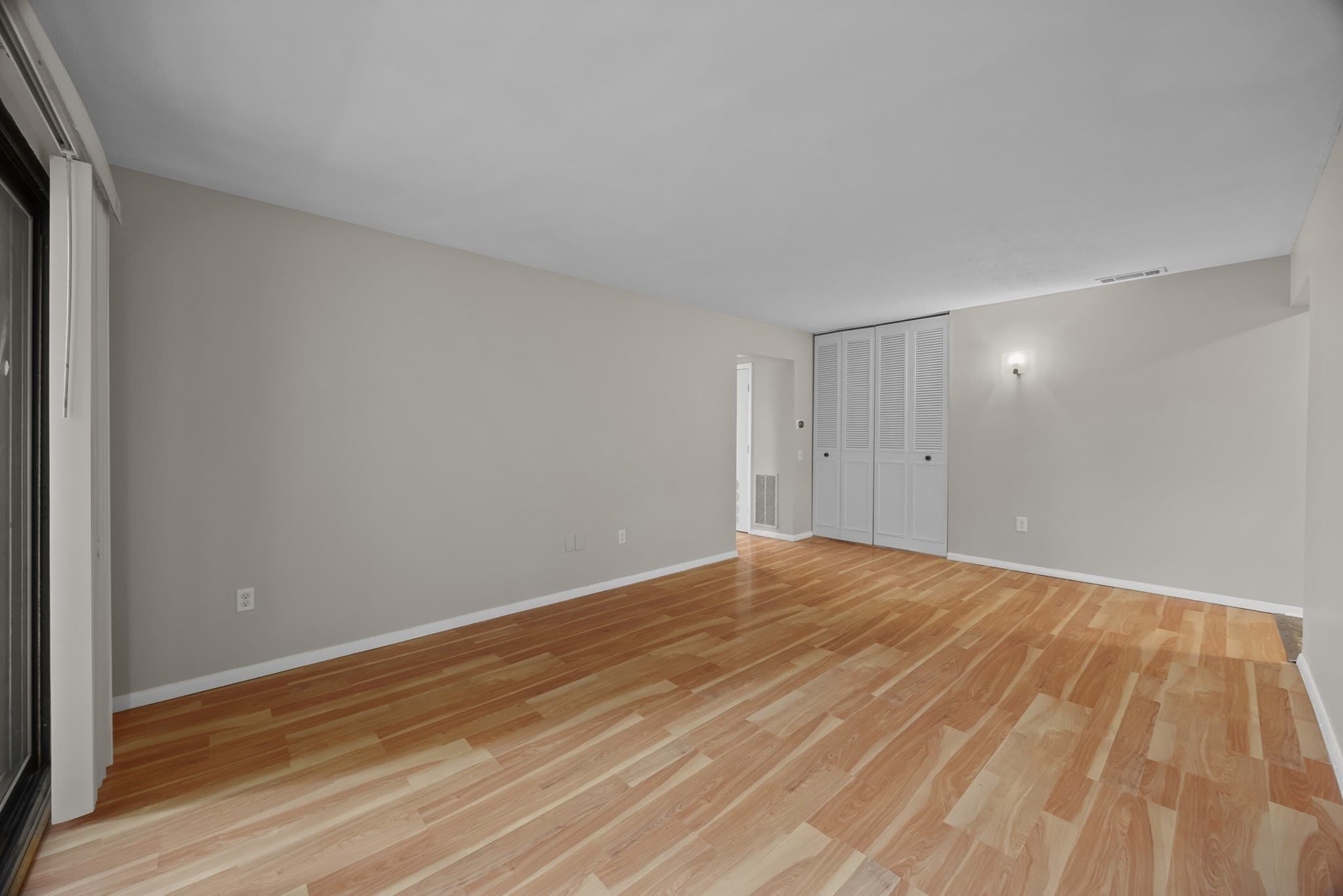 Condominium at 10 Shrewsbury Green Dr # I, Shrewsbury MA 01545, Shrewsbury, photo 12 of 33