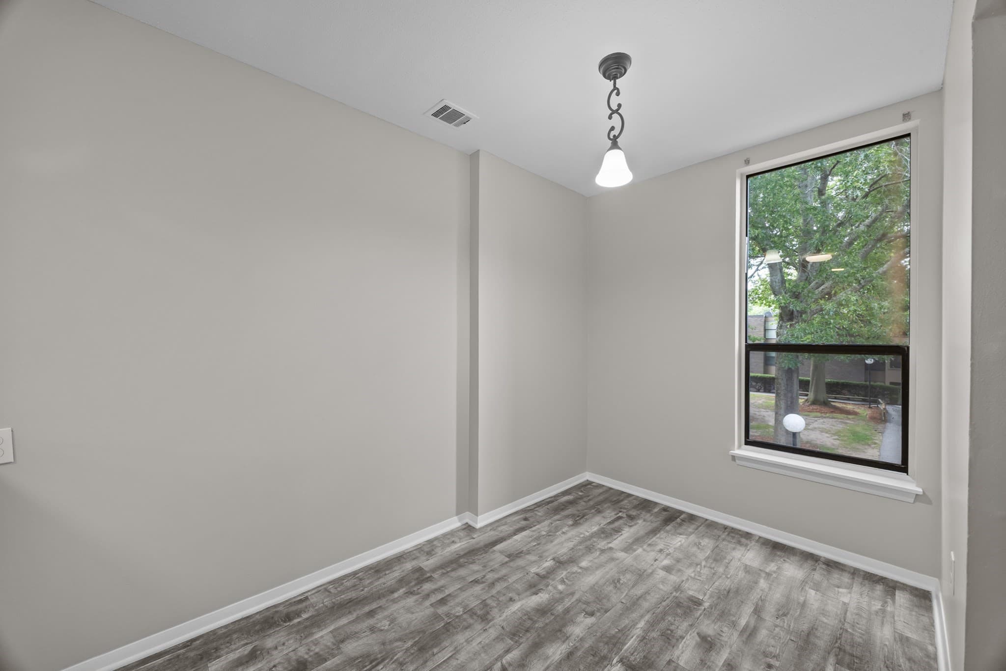Condominium at 10 Shrewsbury Green Dr # I, Shrewsbury MA 01545, Shrewsbury, photo 14 of 33